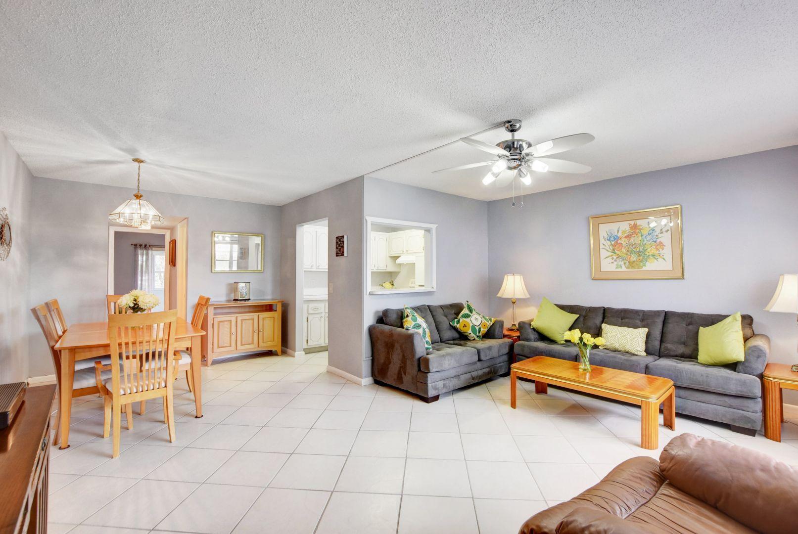 Vendido 262 Windsor L, West Palm Beach, FL 33417, West Palm Beach, FL 33417