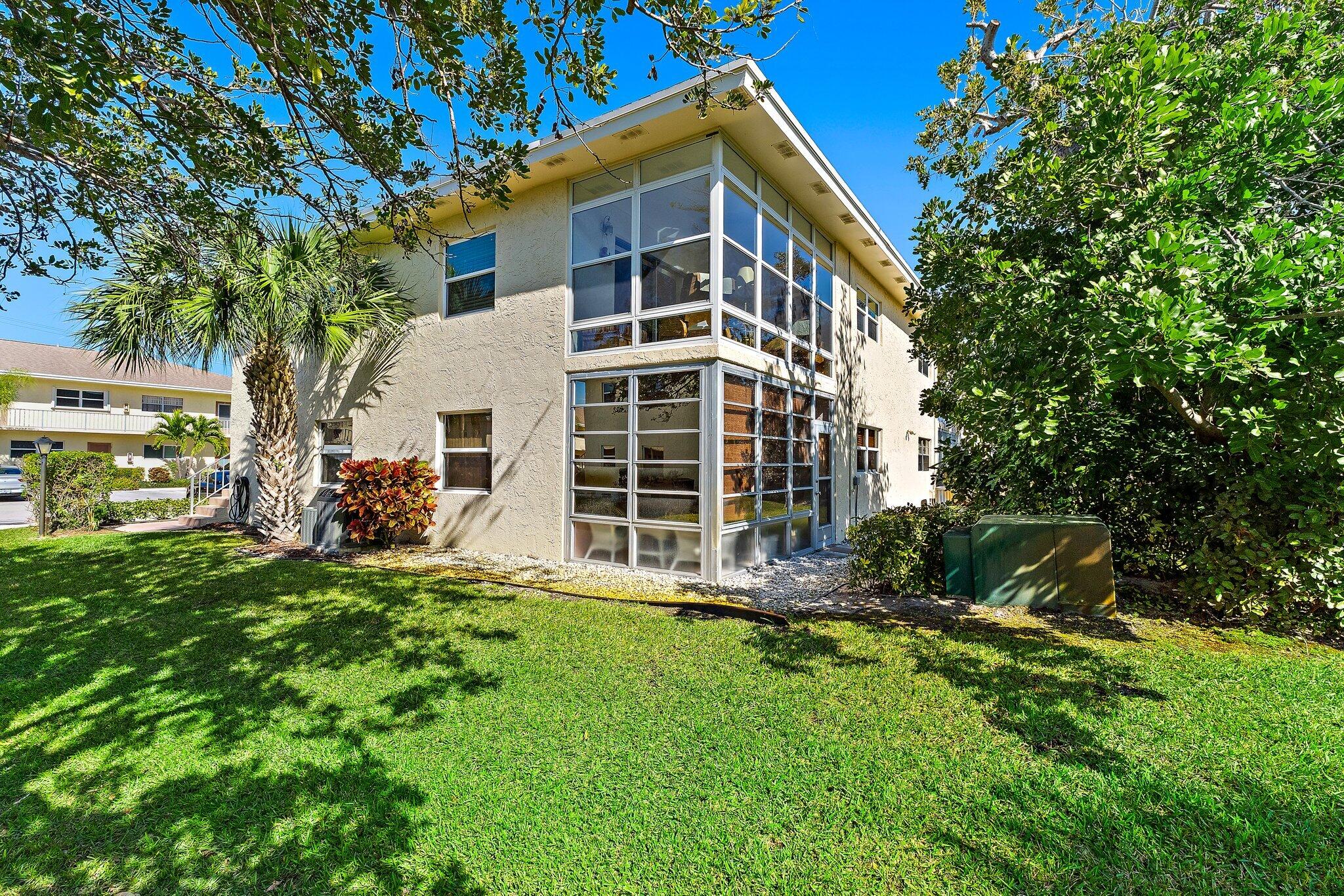 Foto de propiedad en 2950 SE Ocean Blvd. 135-8, Stuart, FL 34996 Stuart con MLS# 