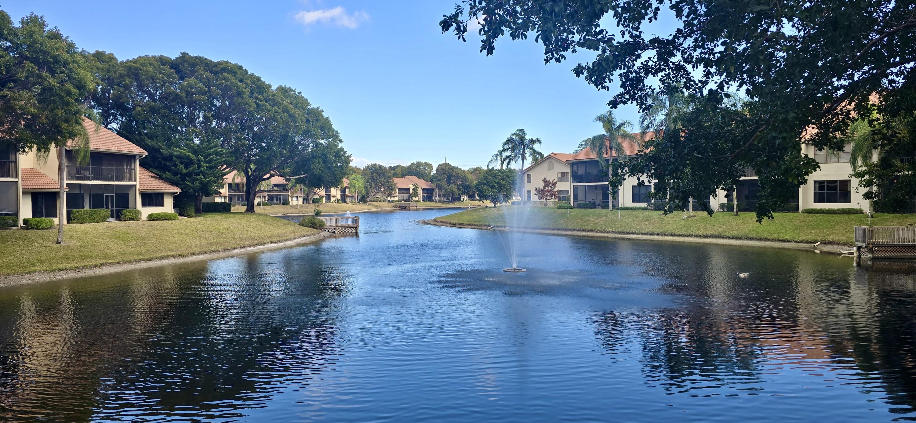 Foto de propiedad en 5521 Coach House Circle D, Boca Raton, FL 33486 Boca Raton con MLS# 