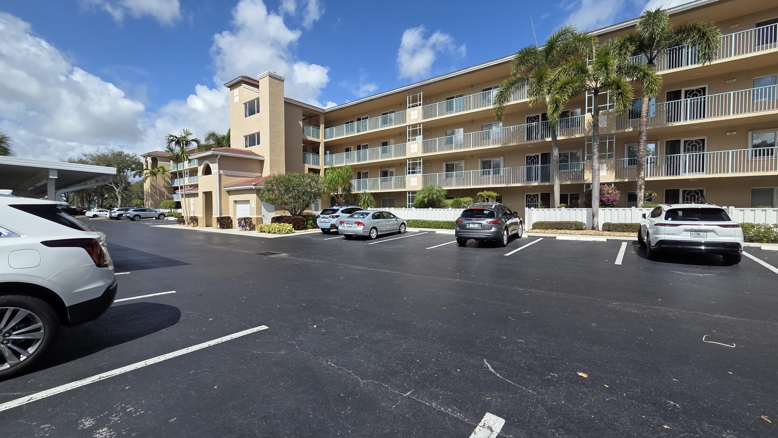 Foto de propiedad en 5777 Gemstone Court 207, Boynton Beach, FL 33437 Boynton Beach con MLS# 