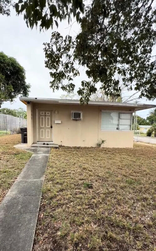 Vendido 801 39th Court, West Palm Beach, FL 33407, West Palm Beach, FL 33407