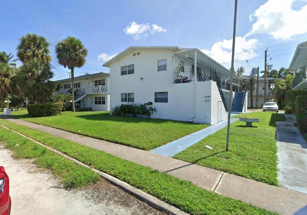Vendido 1440 NE 171st Street, North Miami Beach, FL 33162, North Miami Beach, FL 33162