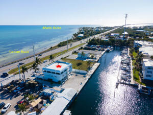 Foto de propiedad en 74560 Overseas Highway, Islamorada, FL 33036 Islamorada con MLS# 