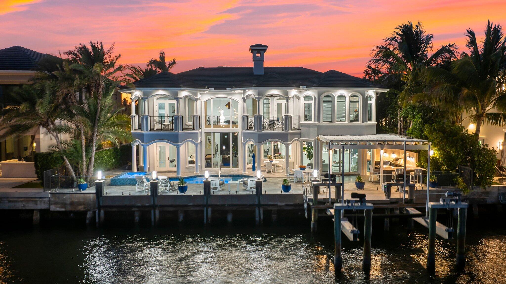 Foto de propiedad en 7188 NE 8th Drive, Boca Raton, FL 33487 Boca Raton con MLS# 