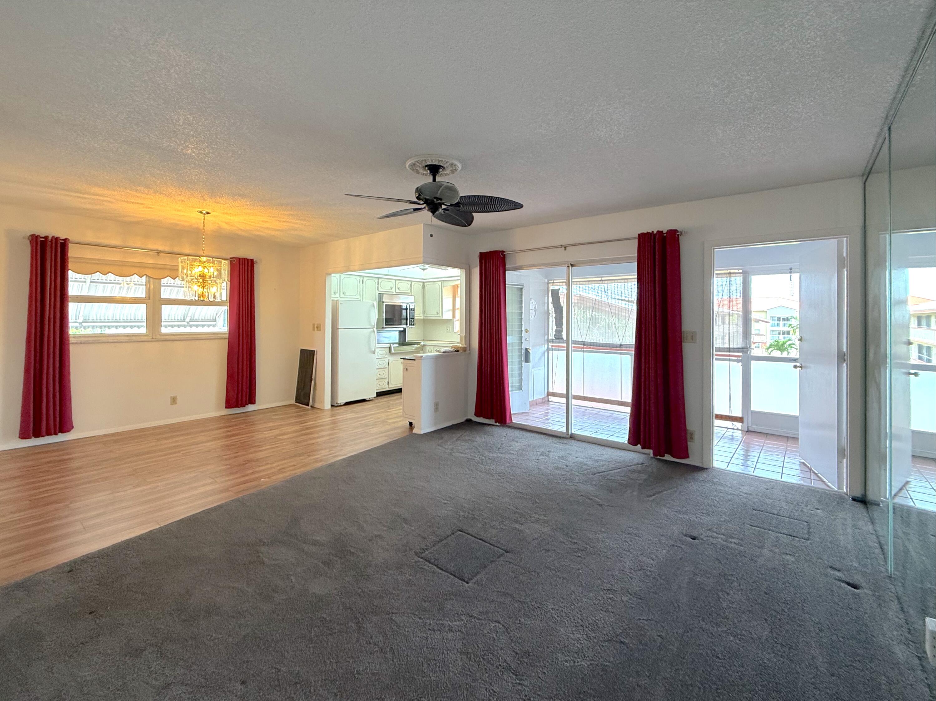Foto de propiedad en 5300 Washington Street P331, Hollywood, FL 33021 Hollywood con MLS# 