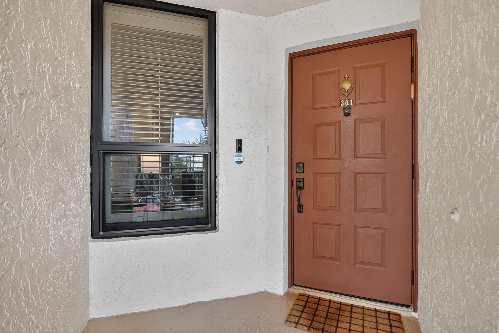 Foto de propiedad en 7535 La Paz Boulevard 301, Boca Raton, FL 33433 Boca Raton con MLS# 