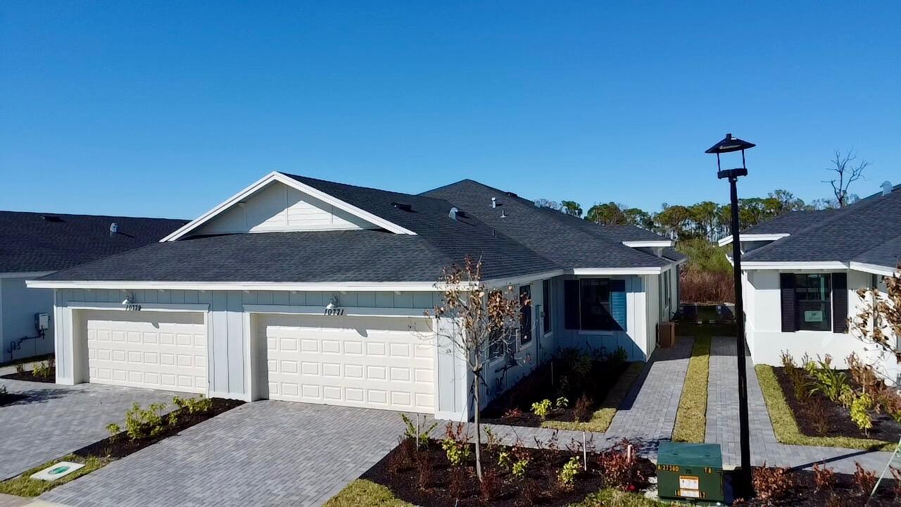 Foto de propiedad en 10771 NW Wilgrove Lane, Port St. Lucie, FL 34987 Port St. Lucie con MLS# 