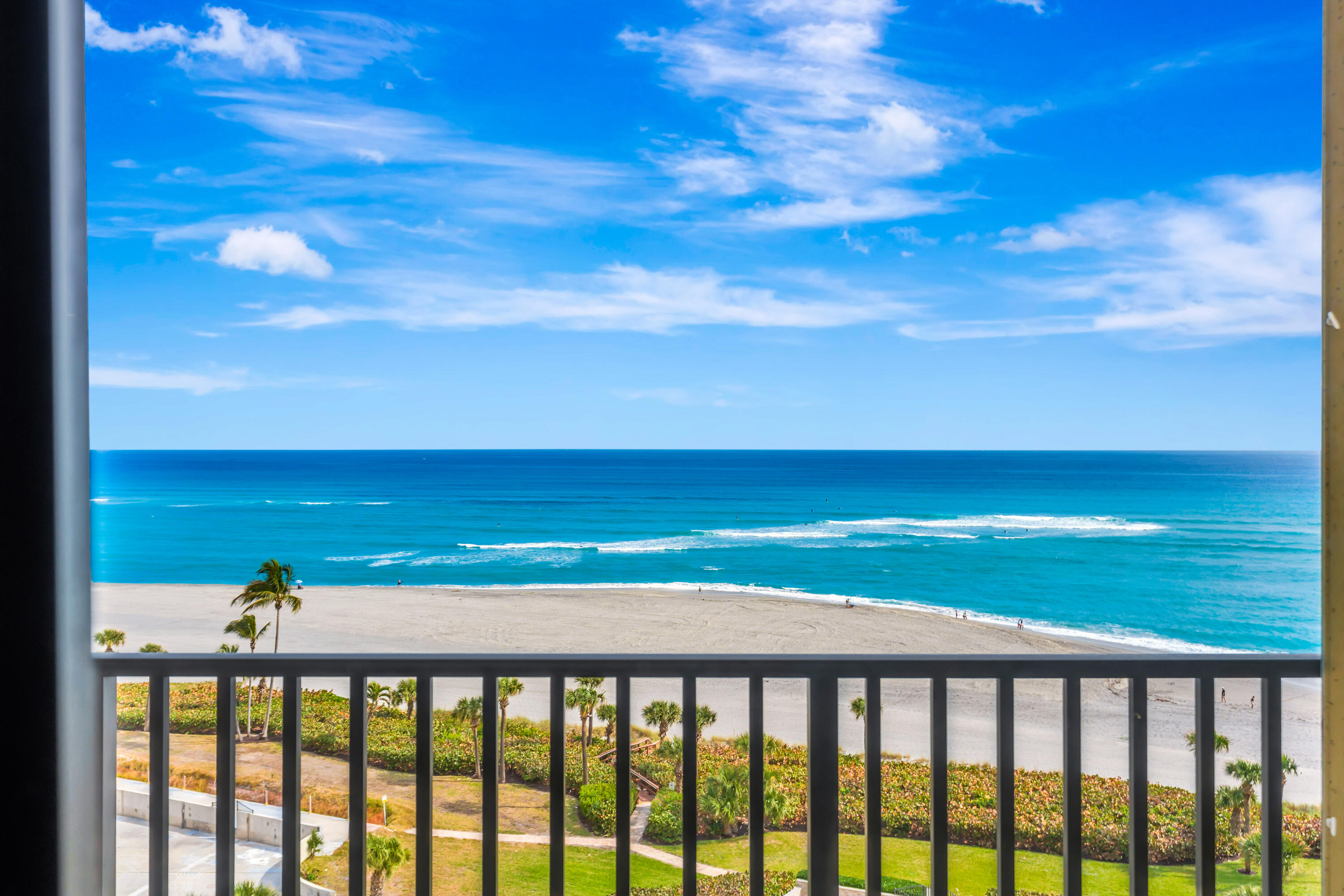 Foto de propiedad en 300 Ocean Trail Way 1008, Jupiter, FL 33477 Jupiter con MLS# 