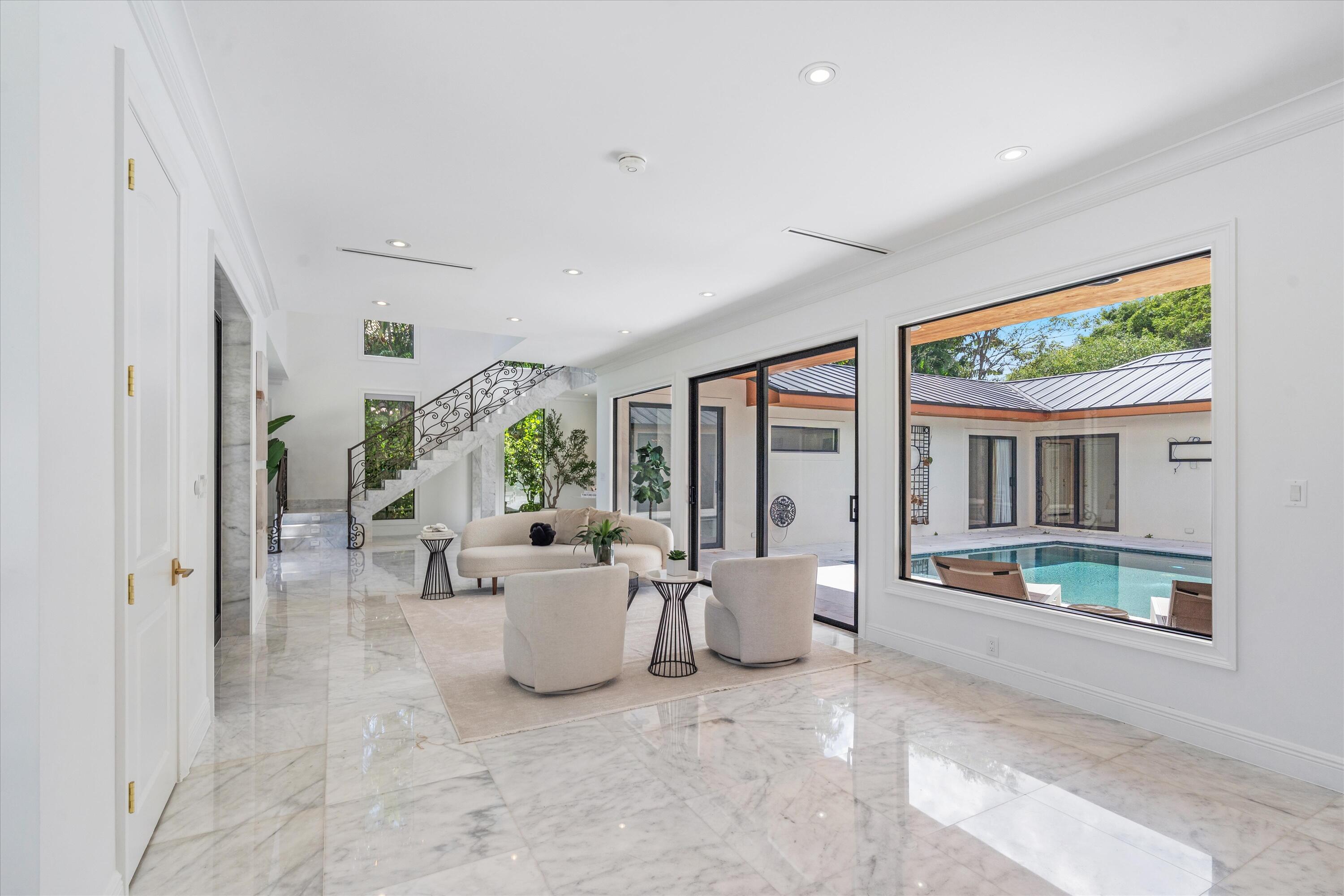 Foto de propiedad en 11972 SE Tiffany Way, Jupiter, FL 33469 Jupiter con MLS# 