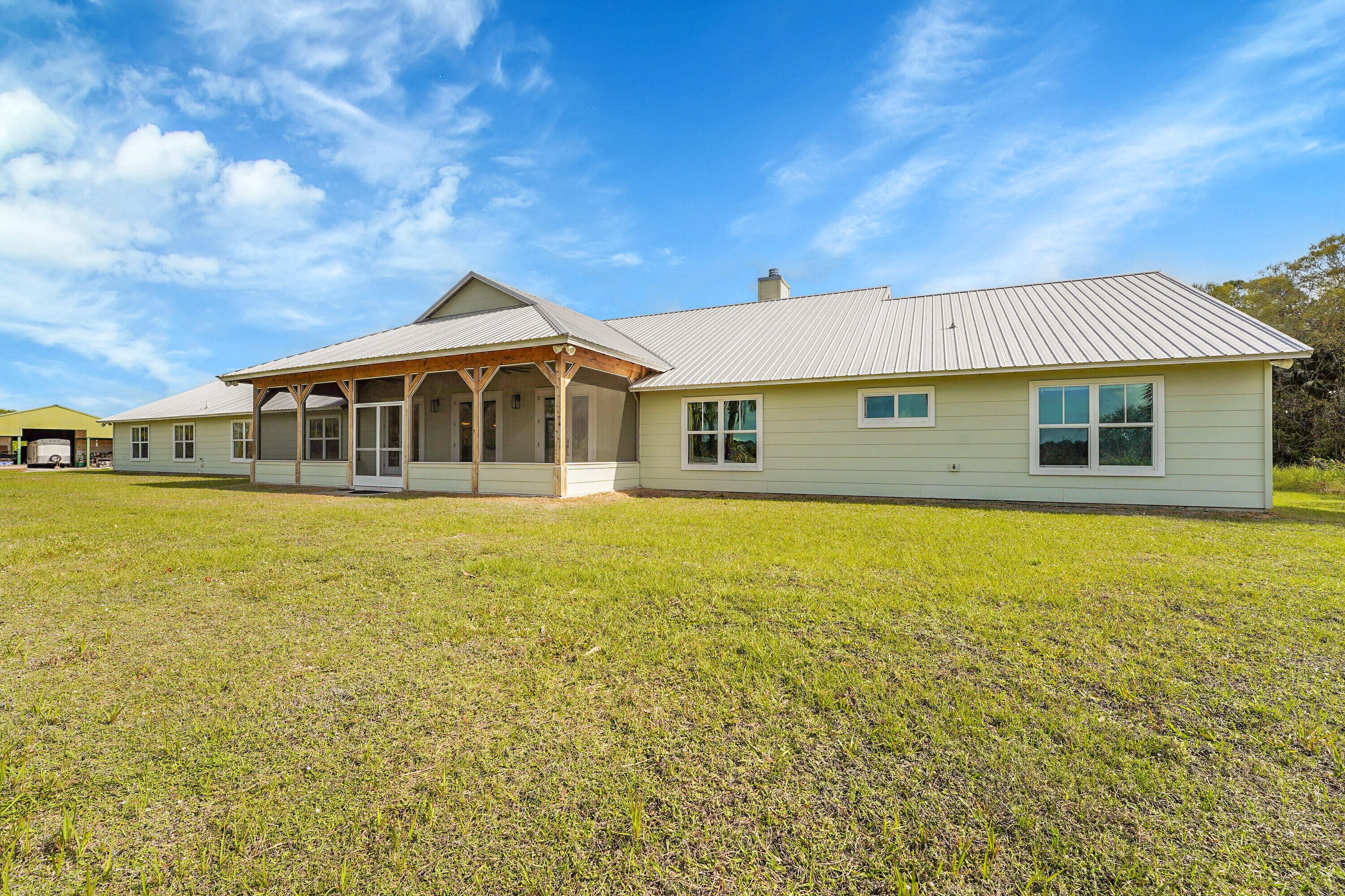Foto de propiedad en 3901 Wild Turkey Trail Trail, Okeechobee, FL 34974 Okeechobee con MLS# 
