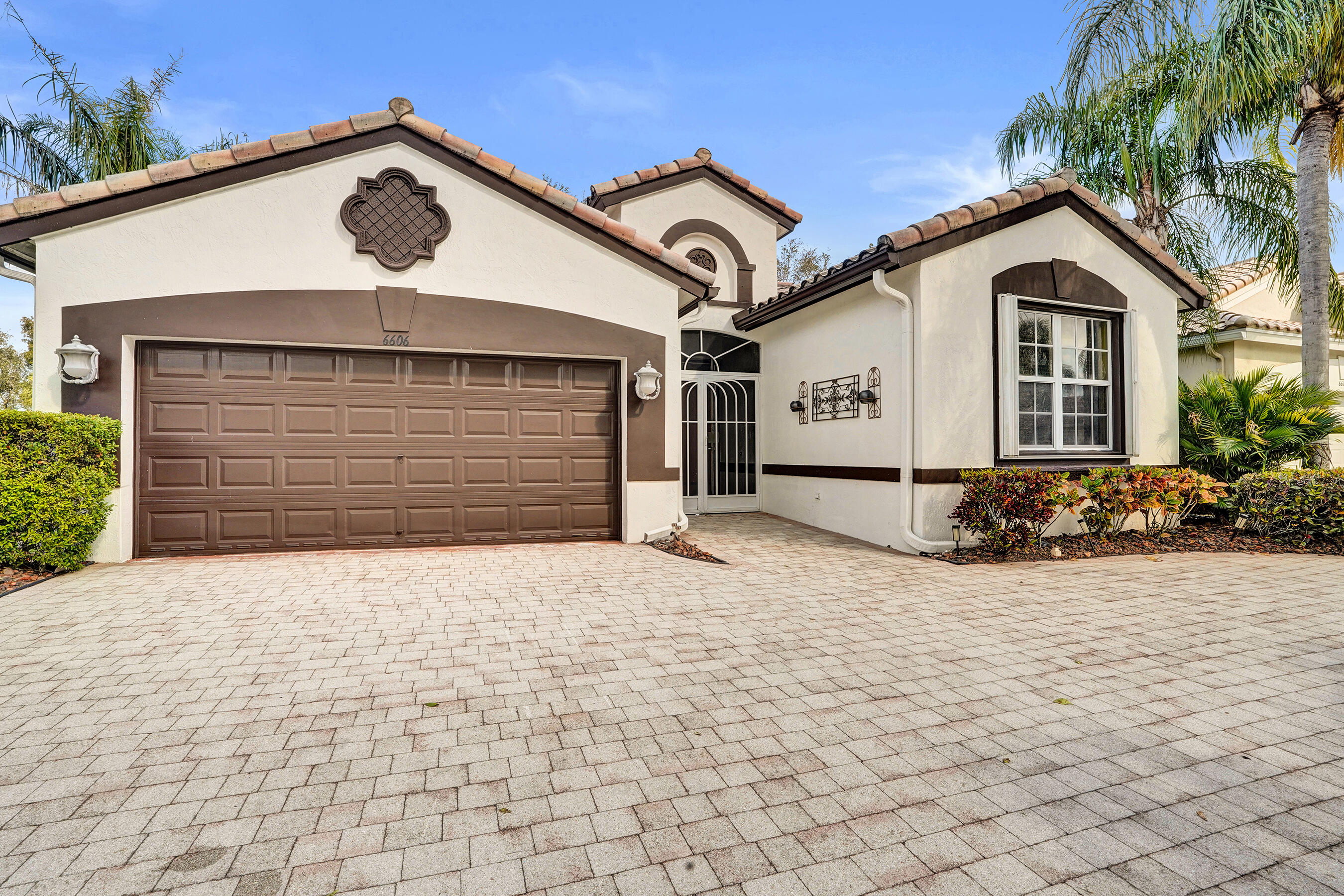 Foto de propiedad en 6606 Turchino Drive, Lake Worth, FL 33467 Lake Worth con MLS# 