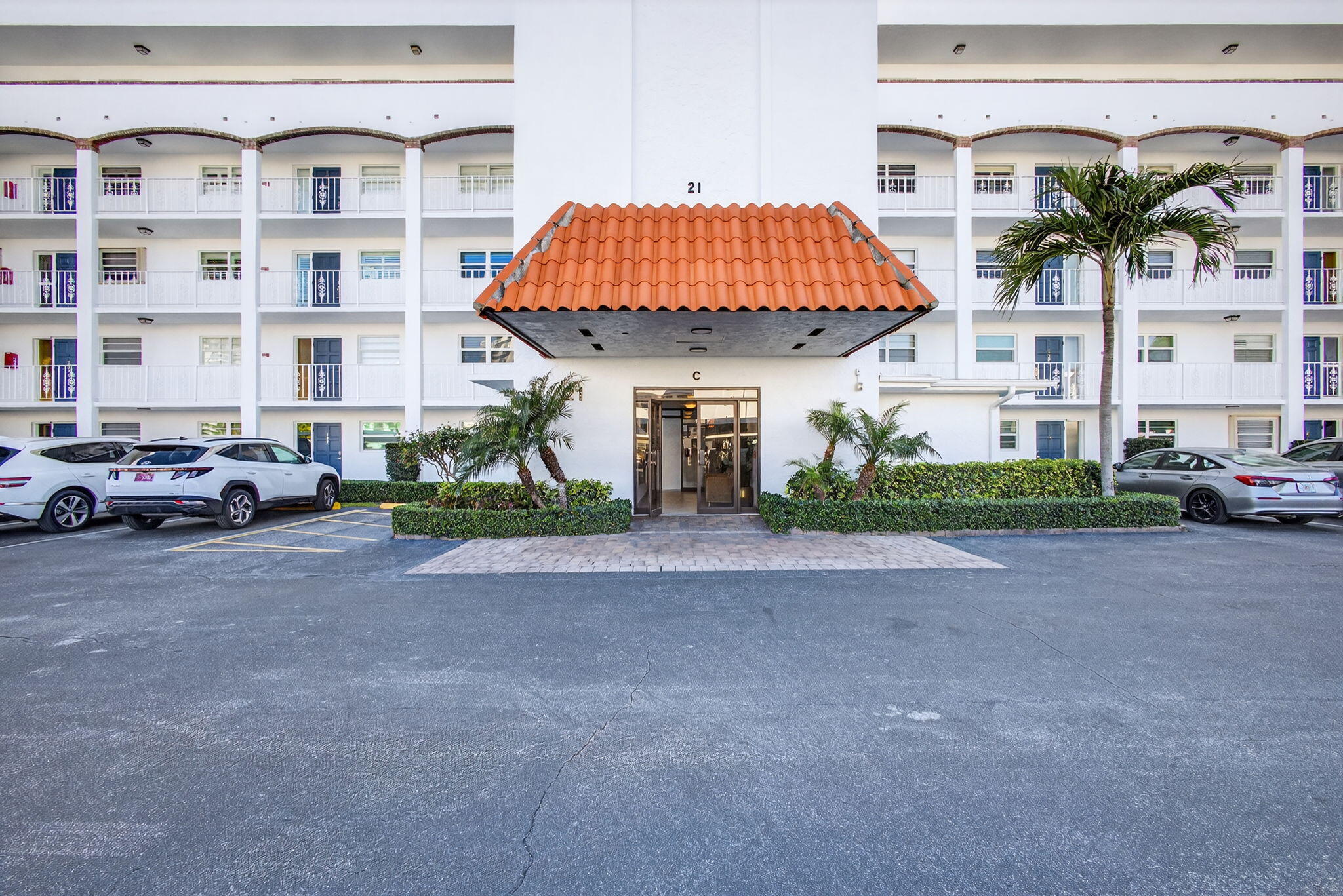 Foto de propiedad en 21 Yacht Club Drive 505, North Palm Beach, FL 33408 North Palm Beach con MLS# 