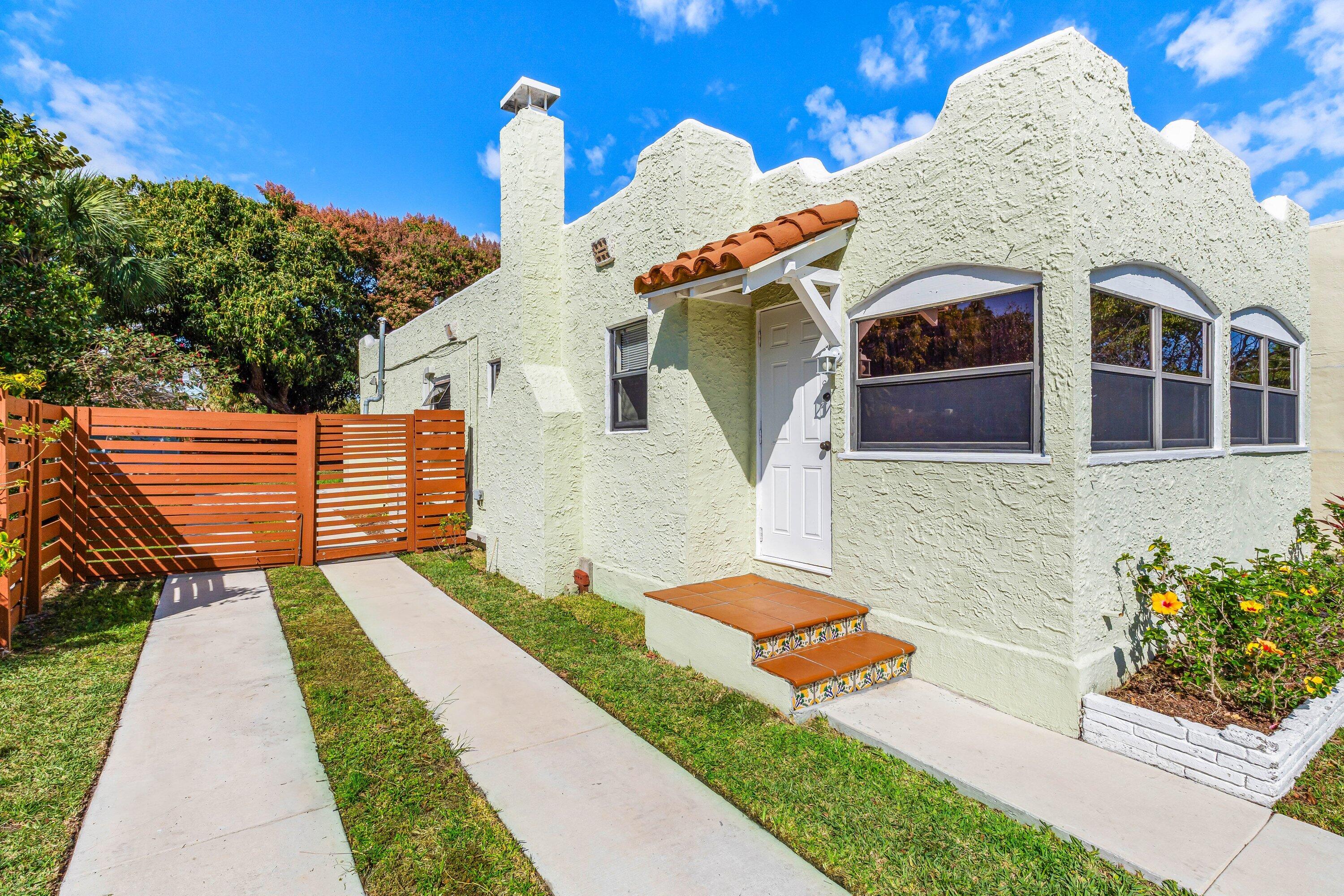 Foto de propiedad en 921 S M Street, Lake Worth Beach, FL 33460 Lake Worth Beach con MLS# 