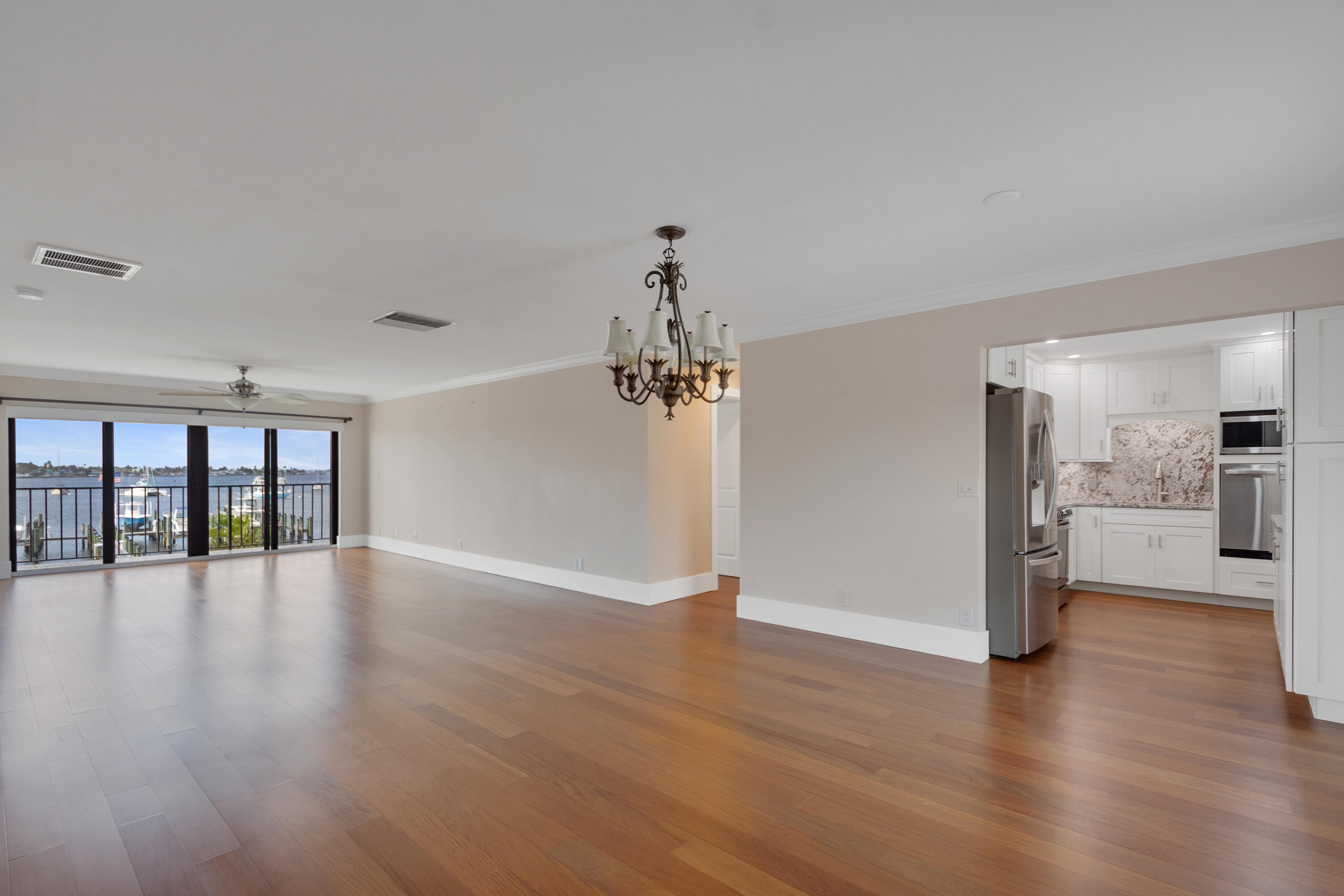 En Venta 624 SW St. Lucie Crescent 206, Stuart, FL 34994, Stuart, FL 34994