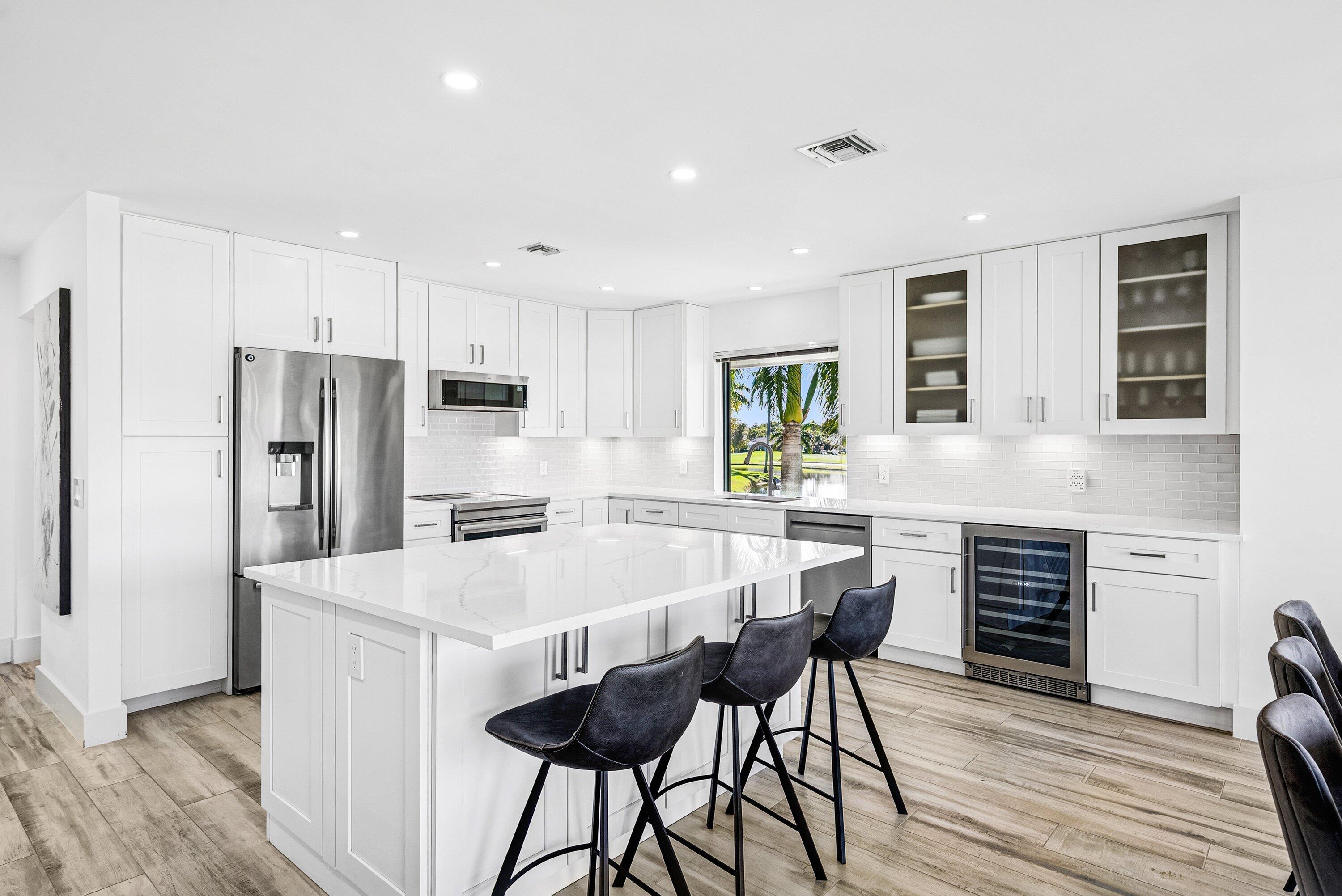 Foto de propiedad en 3667 Quail Ridge Drive N Bobwhite B, Boynton Beach, FL 33436 Boynton Beach con MLS# 