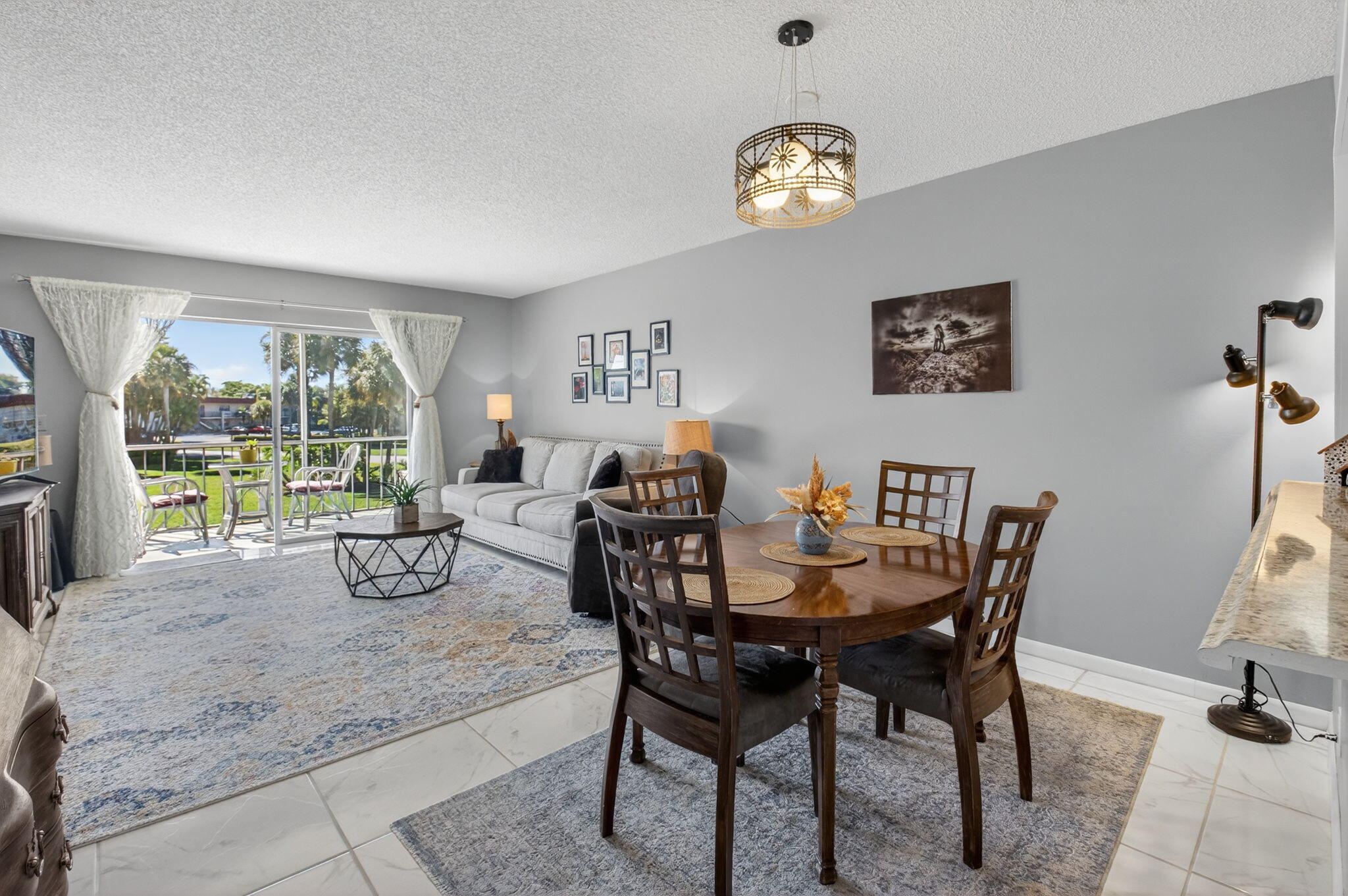 Foto de propiedad en 33 Abbey Lane 207, Delray Beach, FL 33446 Delray Beach con MLS# 