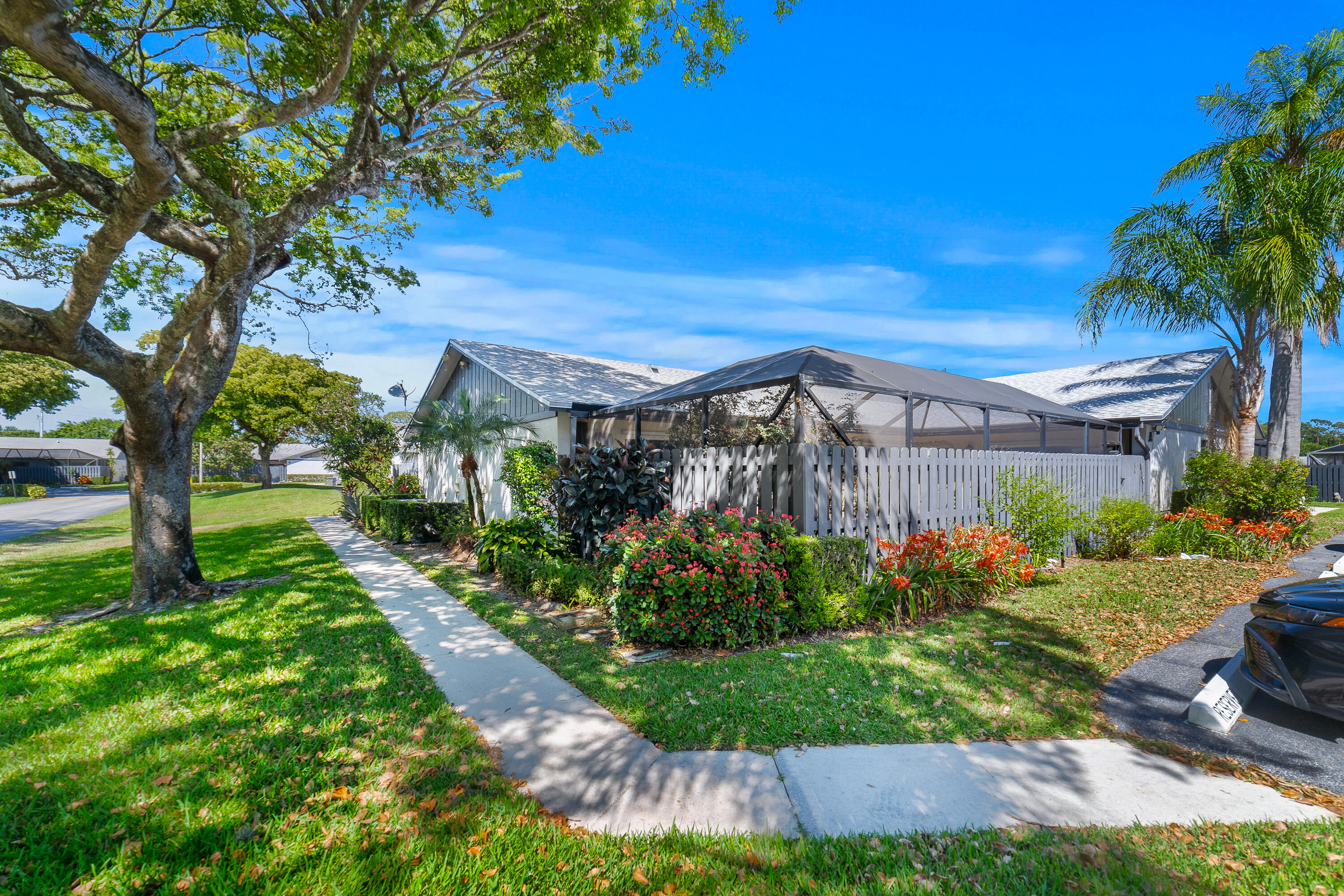 Foto de propiedad en 1139 Summit Trail Circle A, West Palm Beach, FL 33415 West Palm Beach con MLS# 