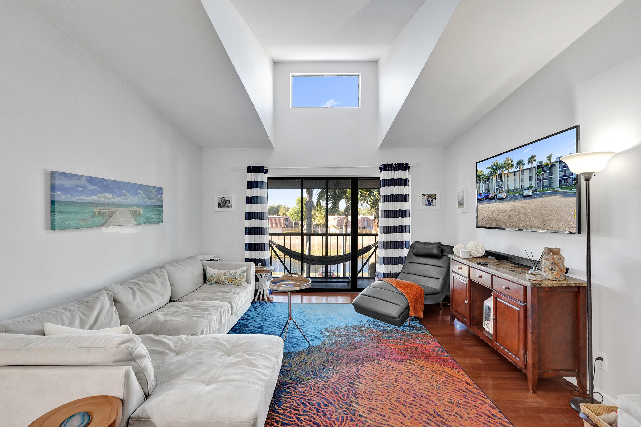 Foto de propiedad en 1008 Green Pine Boulevard D3, West Palm Beach, FL 33409 West Palm Beach con MLS# 