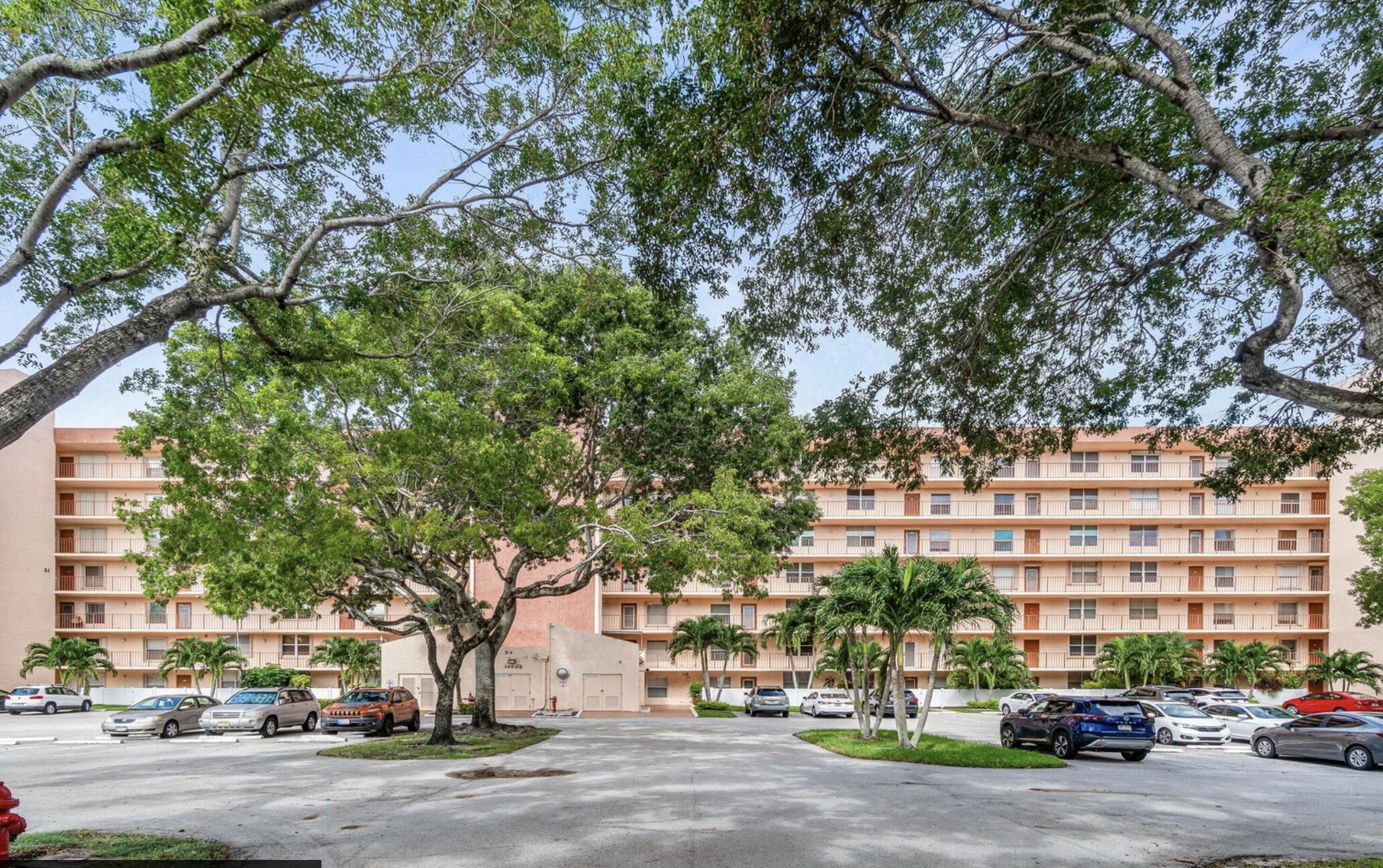 Foto de propiedad en 14623 Bonaire Boulevard 605, Delray Beach, FL 33446 Delray Beach con MLS# 