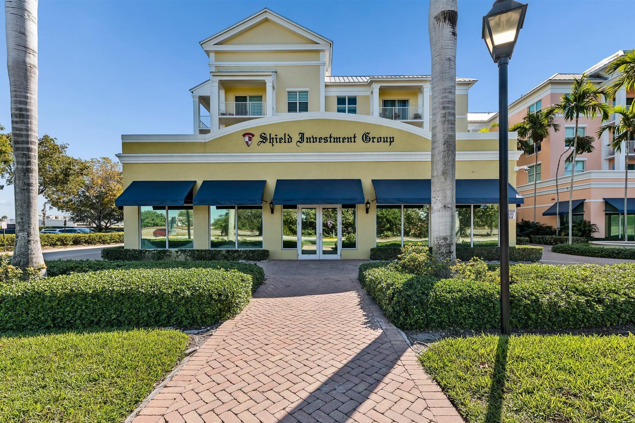 Foto de propiedad en 826 N Dixie Highway 1, Lantana, FL 33462 Lantana con MLS# 