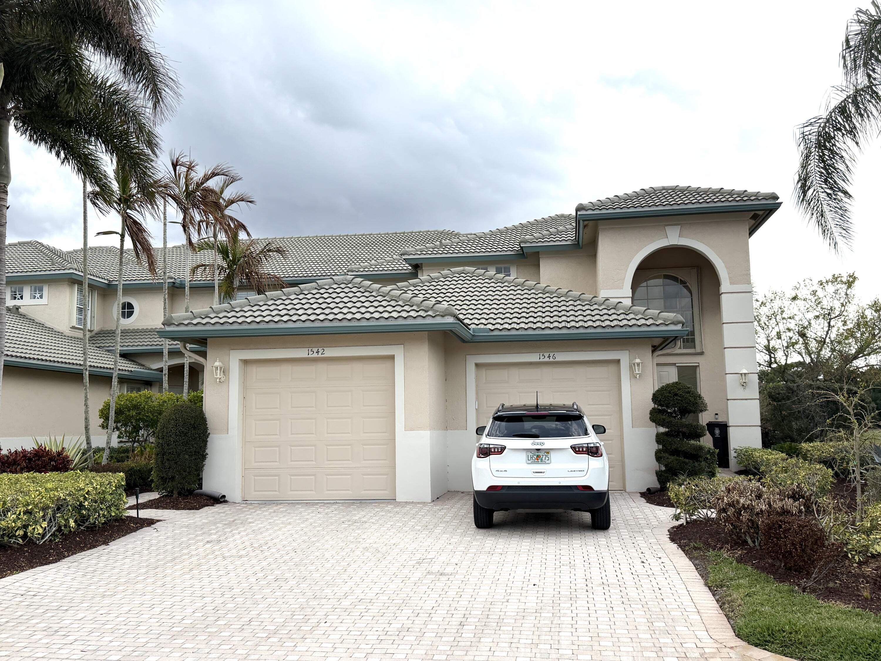 Foto de propiedad en 1546 SE Prestwick Lane 12d, Port St. Lucie, FL 34952 Port St. Lucie con MLS# 