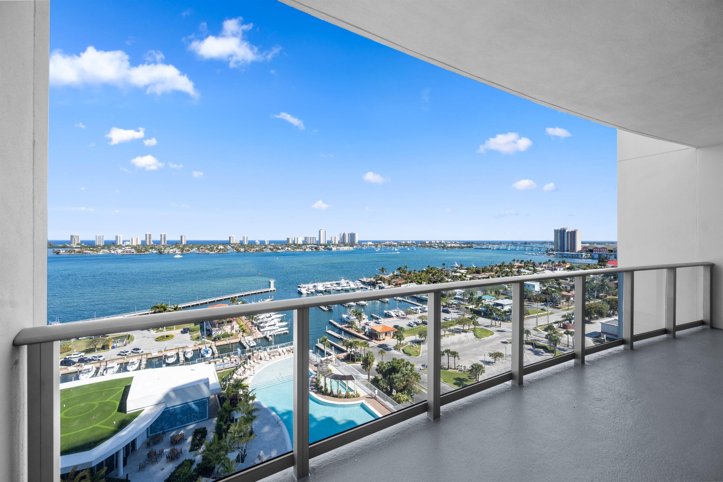 Vendido 220 Lake Shore Drive 1504, Lake Park, FL 33403, Lake Park, FL 33403
