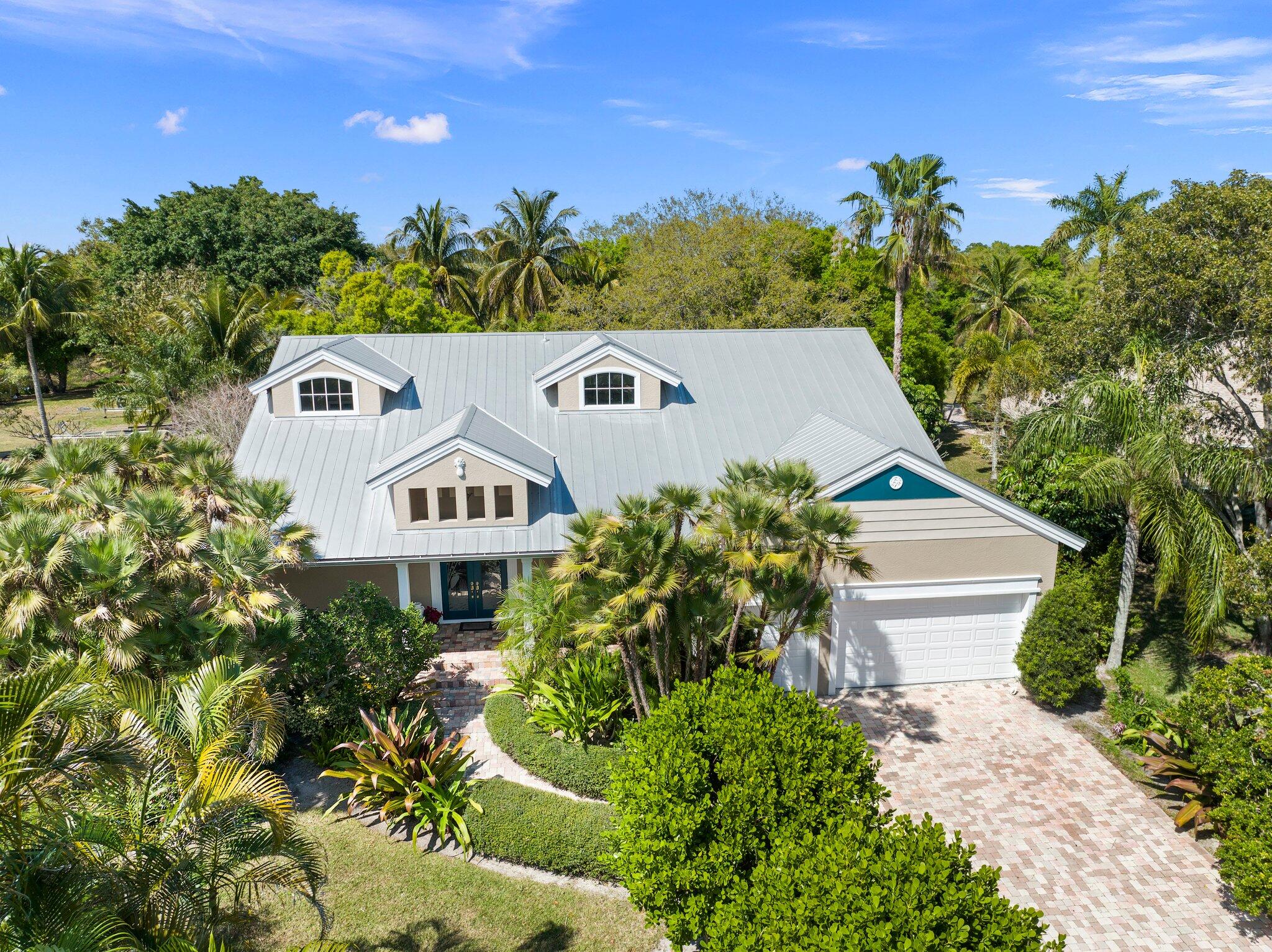 Foto de propiedad en 1993 SE Giffen Avenue, Port St. Lucie, FL 34952 Port St. Lucie con MLS# 