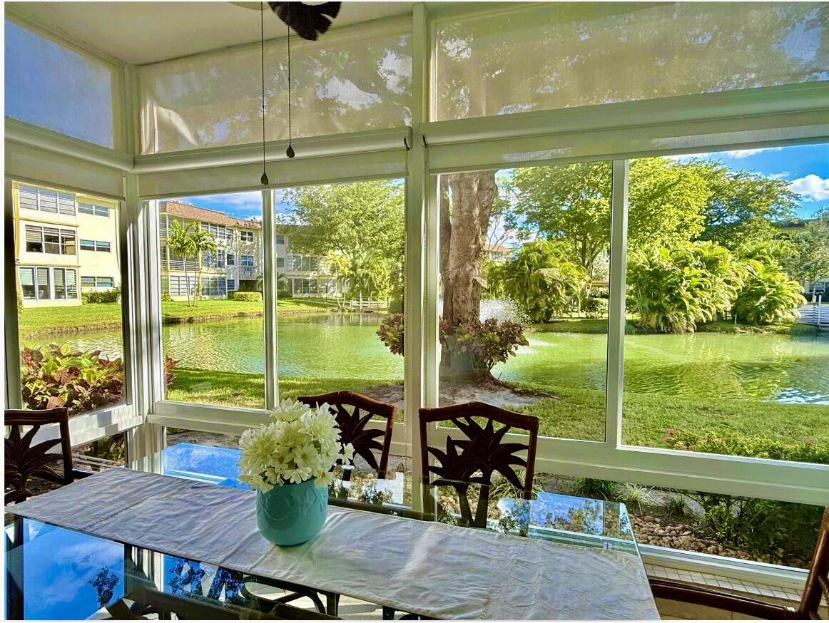 Foto de propiedad en 5151 W Oakland Park Boulevard 110, Lauderdale Lakes, FL 33313 Lauderdale Lakes con MLS# 