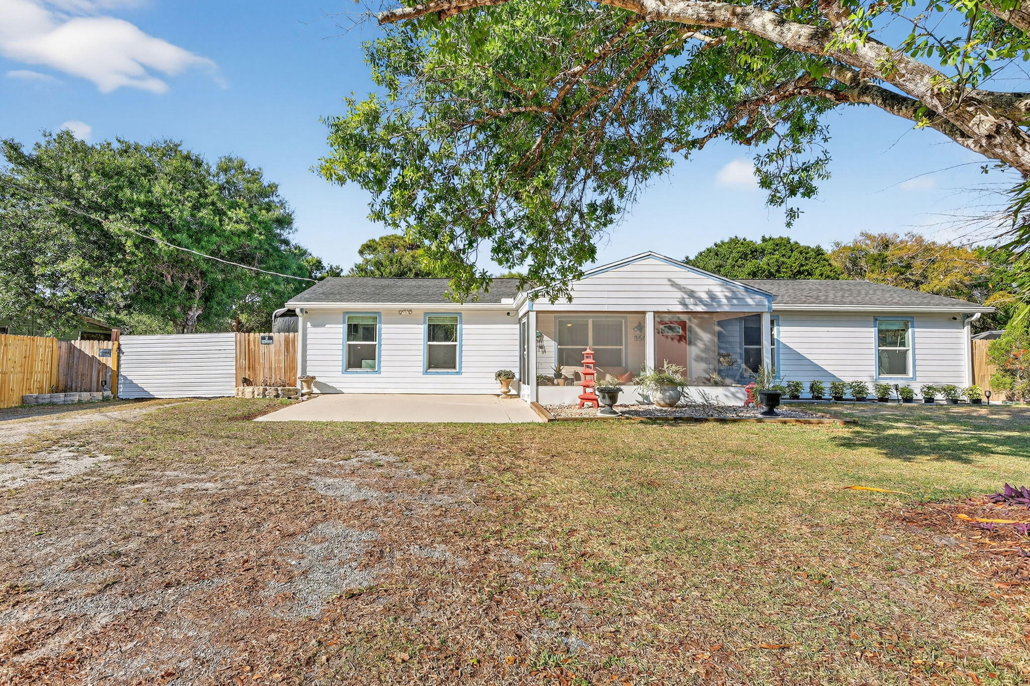 Foto de propiedad en 356 Traub Avenue, Fort Pierce, FL 34982 Fort Pierce con MLS# 