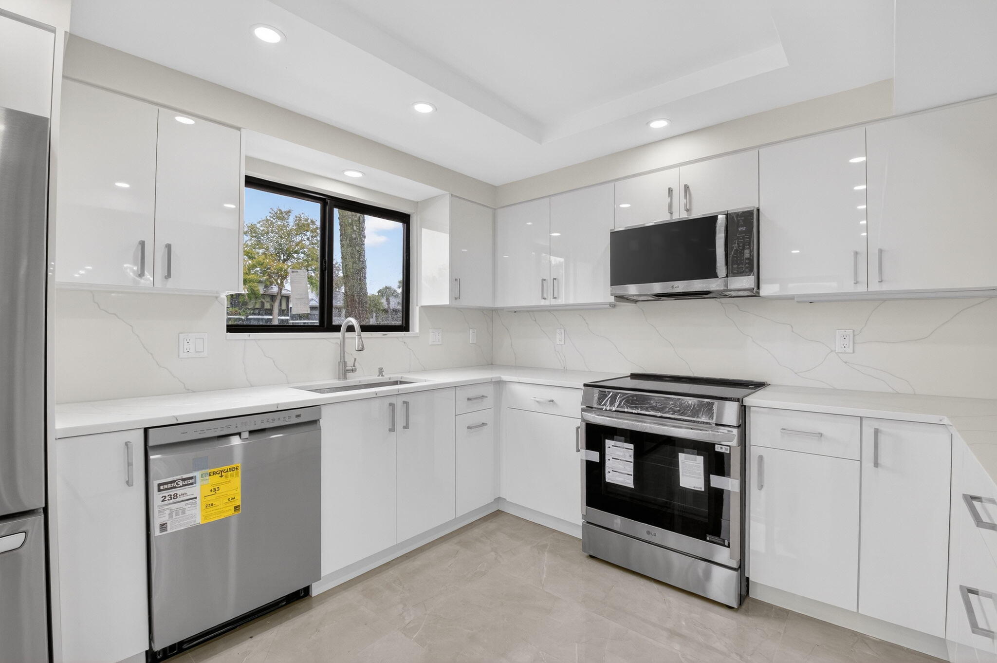 Foto de propiedad en 15350 Strathearn Drive 12501, Delray Beach, FL 33446 Delray Beach con MLS# 