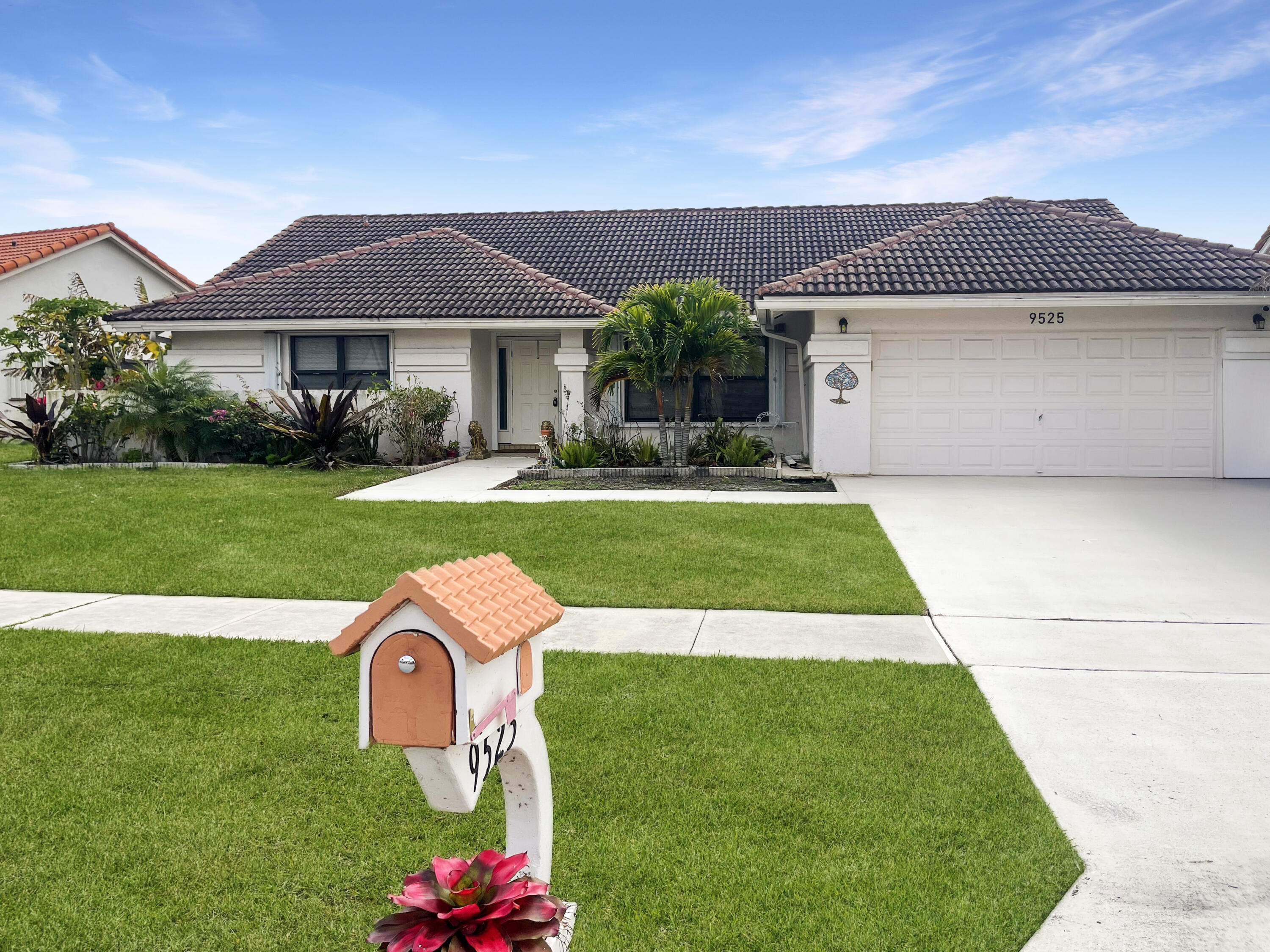 Foto de propiedad en 9525 El Clair Ranch Road, Boynton Beach, FL 33437 Boynton Beach con MLS# 
