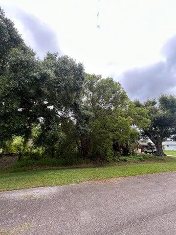 Foto de propiedad en 7802 Pacific Avenue, Fort Pierce, FL 34951 Fort Pierce con MLS# 