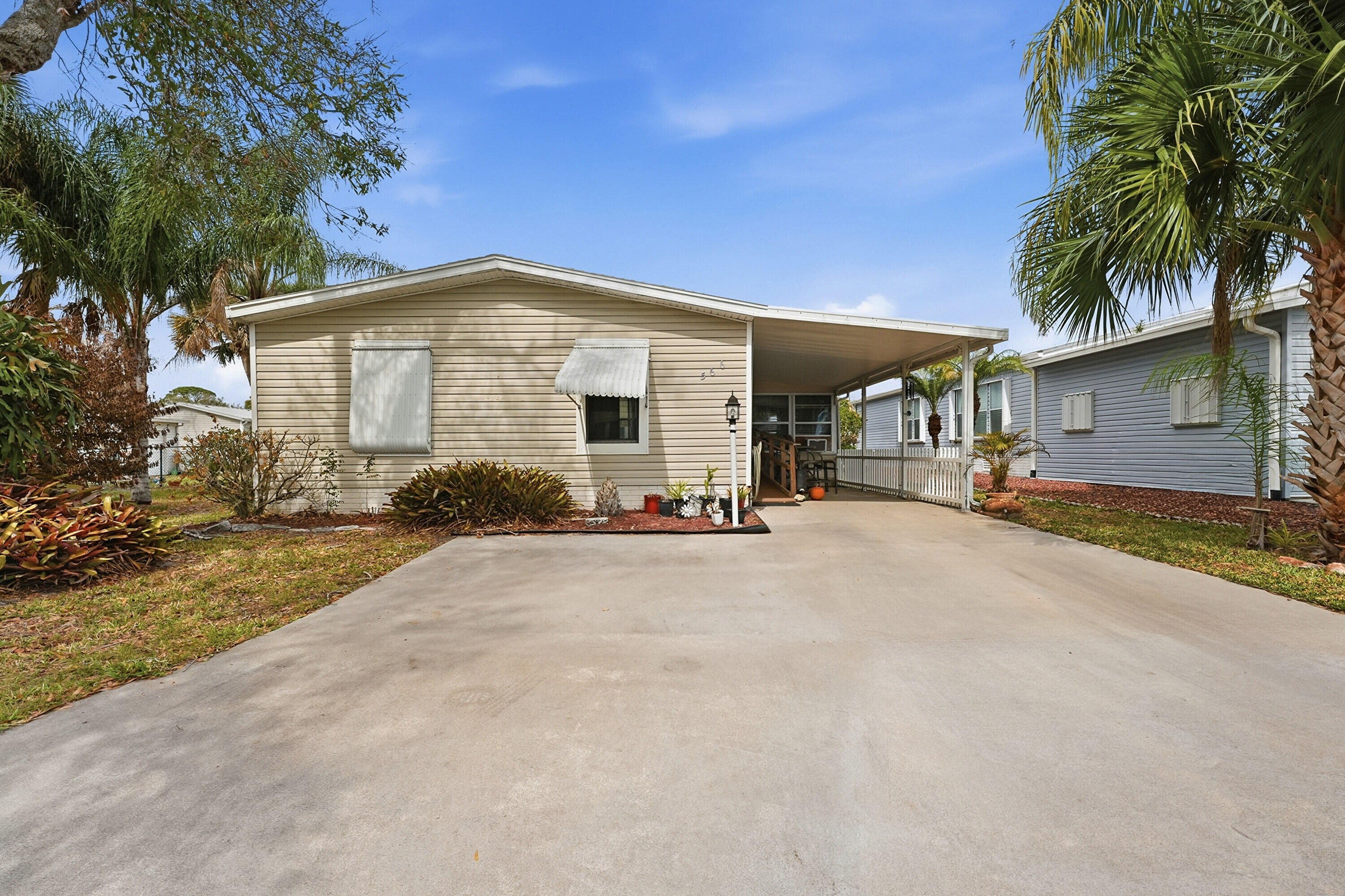 En Venta 566 Dolphin Circle, Barefoot Bay, FL 32976, Barefoot Bay, FL 32976
