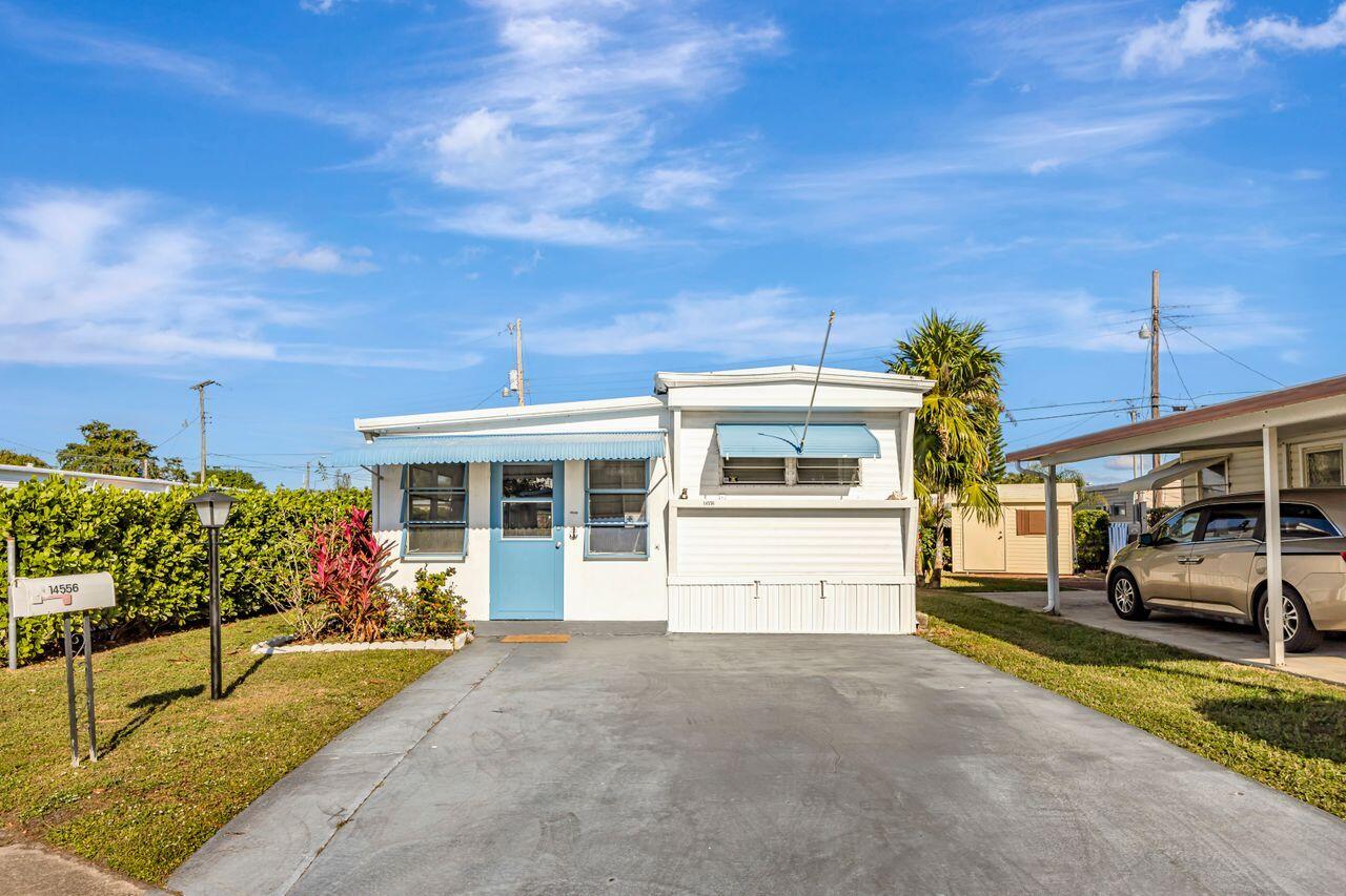 Foto de propiedad en 14556 Glenview Drive, Delray Beach, FL 33445 Delray Beach con MLS# 