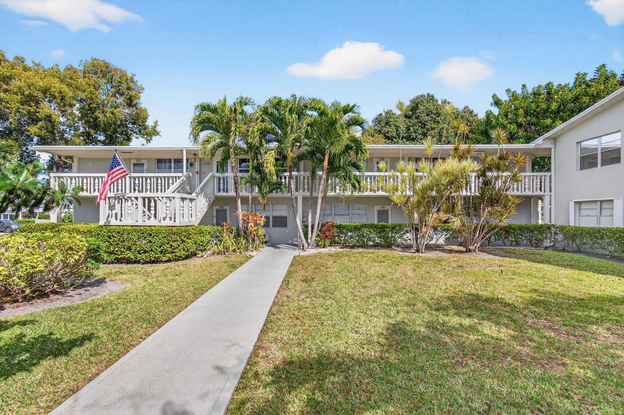 Foto de propiedad en 247 Ventnor R, Deerfield Beach, FL 33442 Deerfield Beach con MLS# 