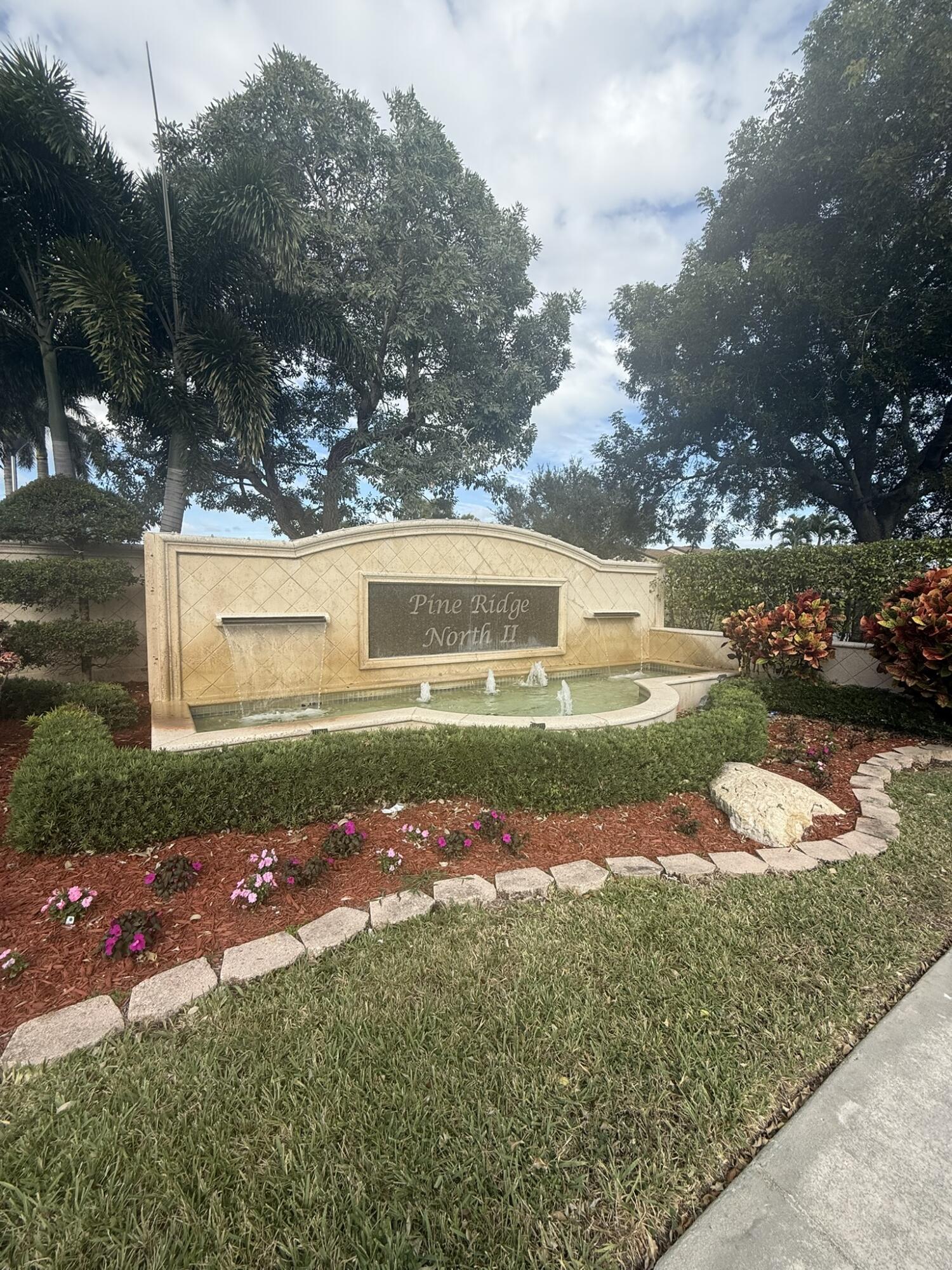 Entrace to community