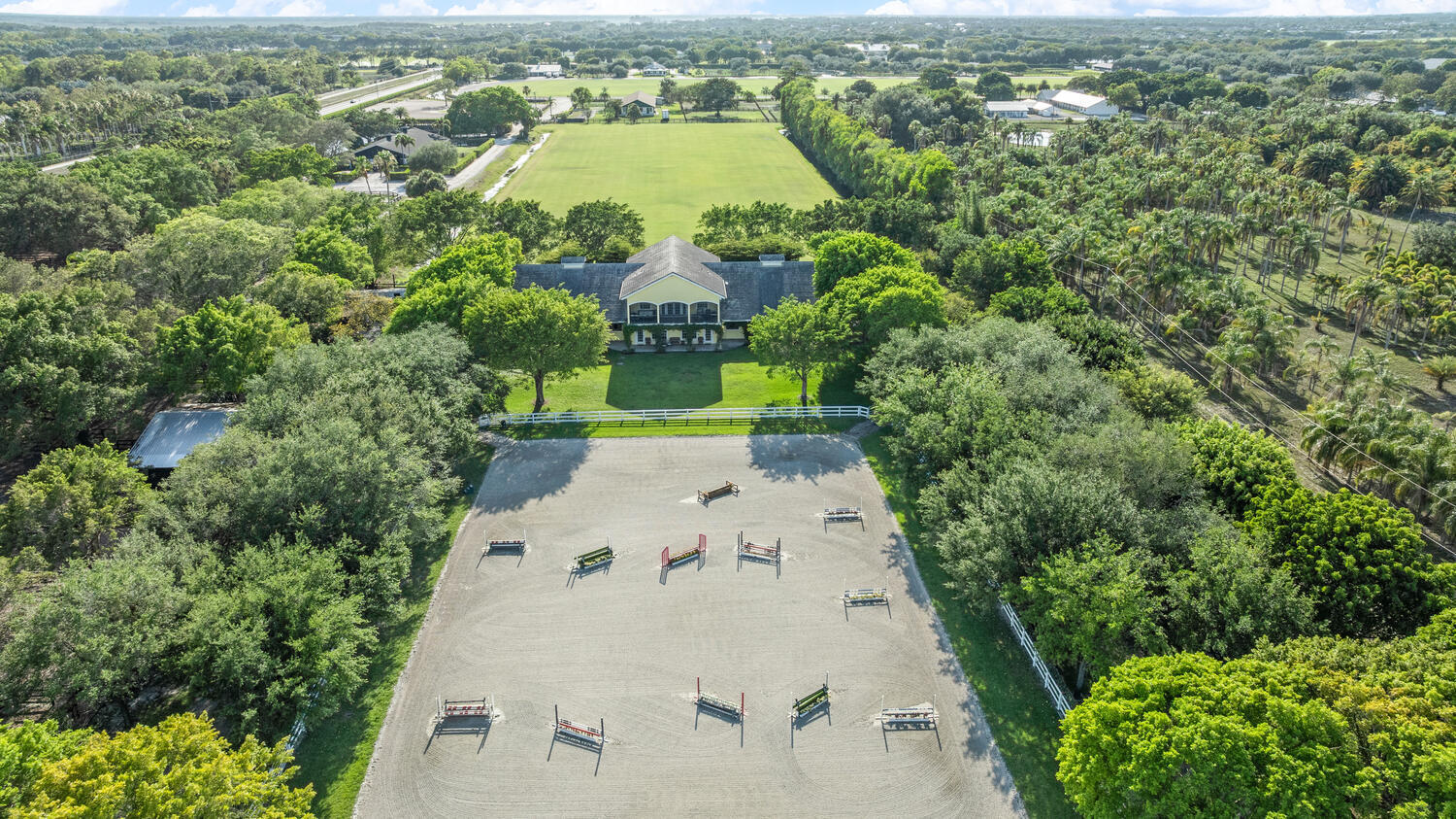 Foto de propiedad en 4905 130th Avenue S, Wellington, FL 33414 Wellington con MLS# 