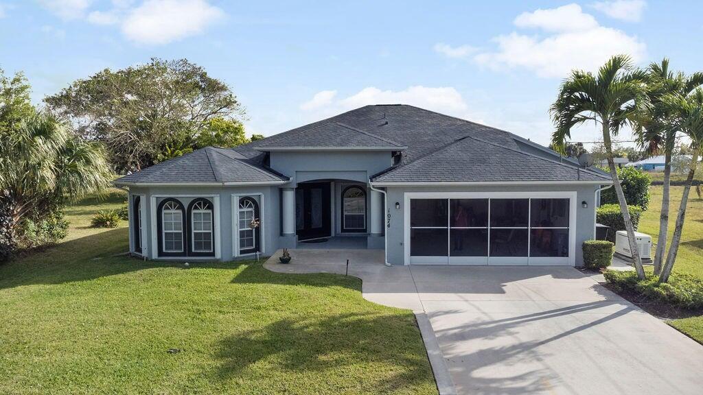 Alquilada 1074 SW Sultan Drive, Port St. Lucie, FL 34953, Port St. Lucie, FL 34953