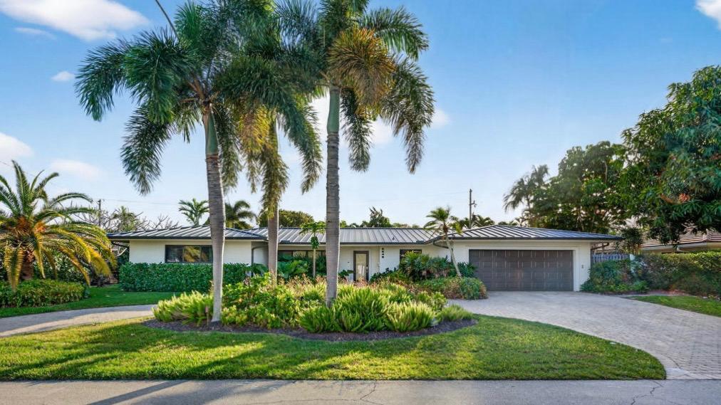 Foto de propiedad en 2648 NE 37th Drive, Fort Lauderdale, FL 33308 Fort Lauderdale con MLS# 