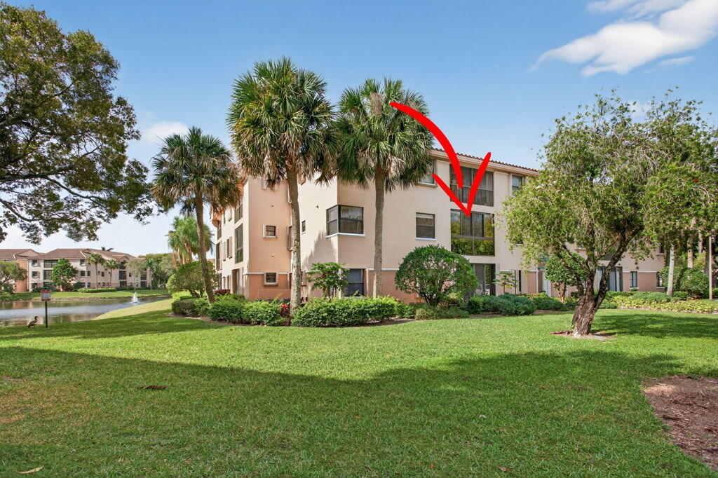 Foto de propiedad en 4151 Coral Tree Circle 251, Coconut Creek, FL 33073 Coconut Creek con MLS# 