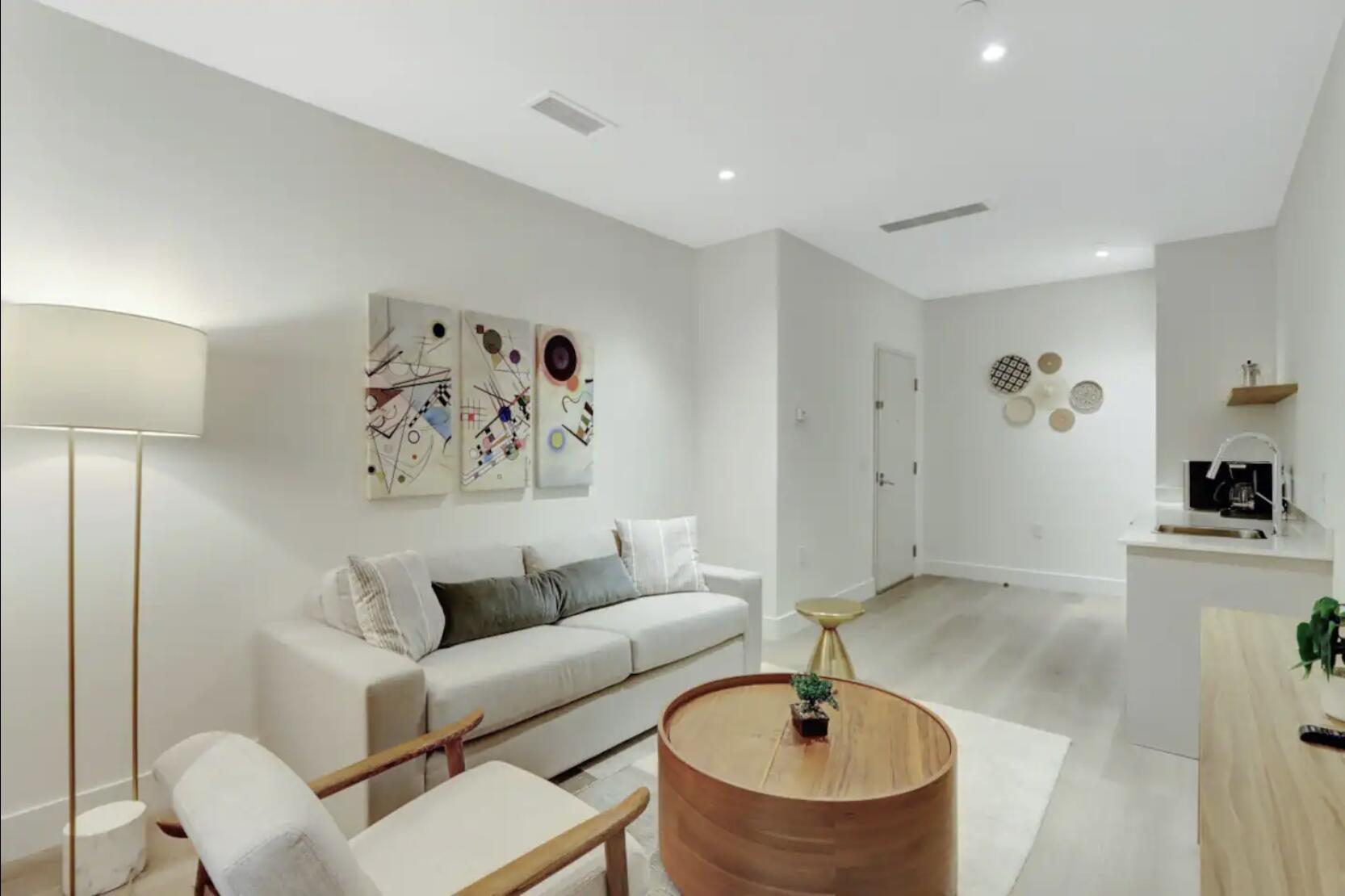 Foto de propiedad en 229 SW 9th Street 201, Miami, FL 33130 Miami con MLS# 