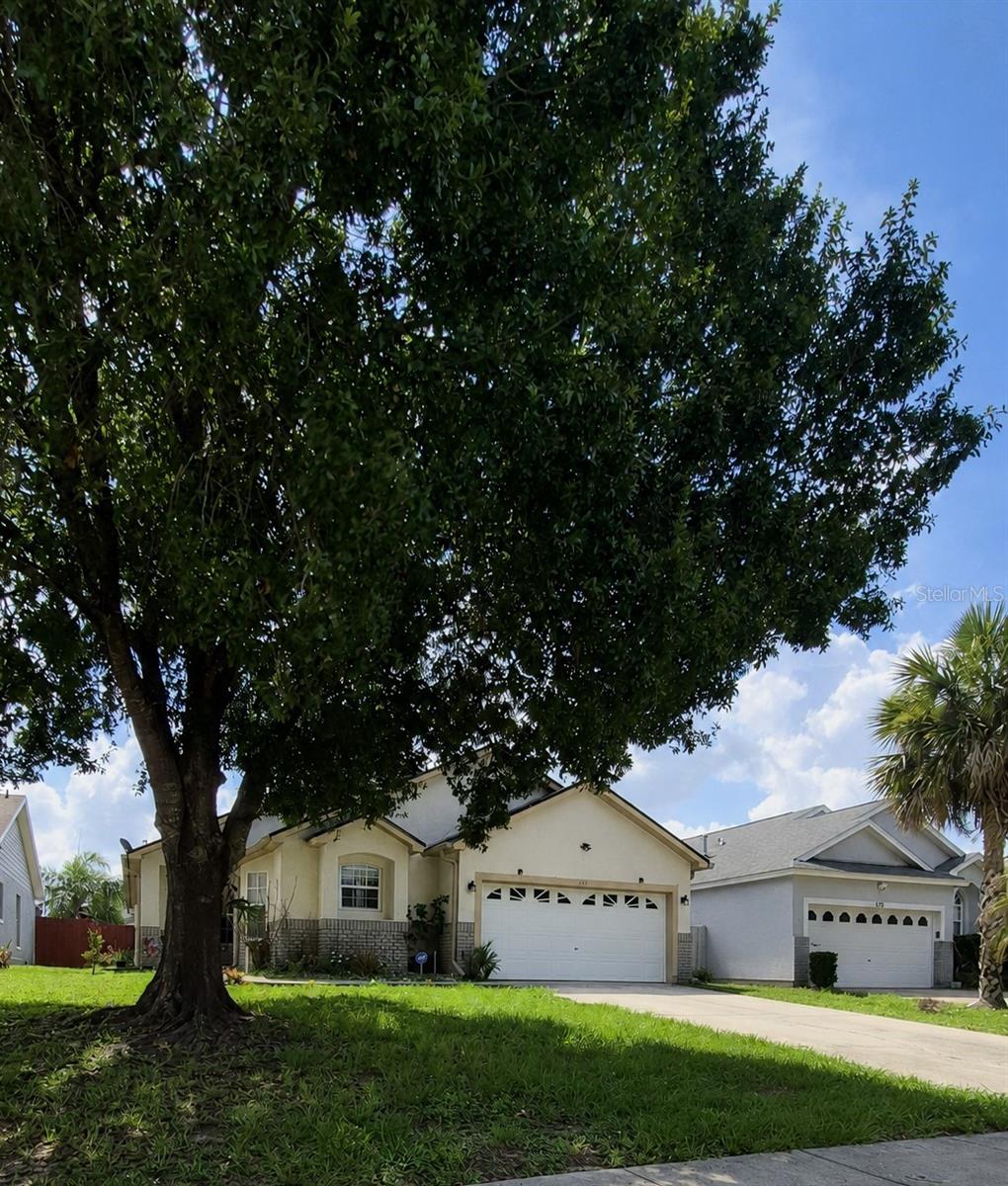 Foto de propiedad en 121 S ROMA WAY KISSIMMEE con MLS# R4911375