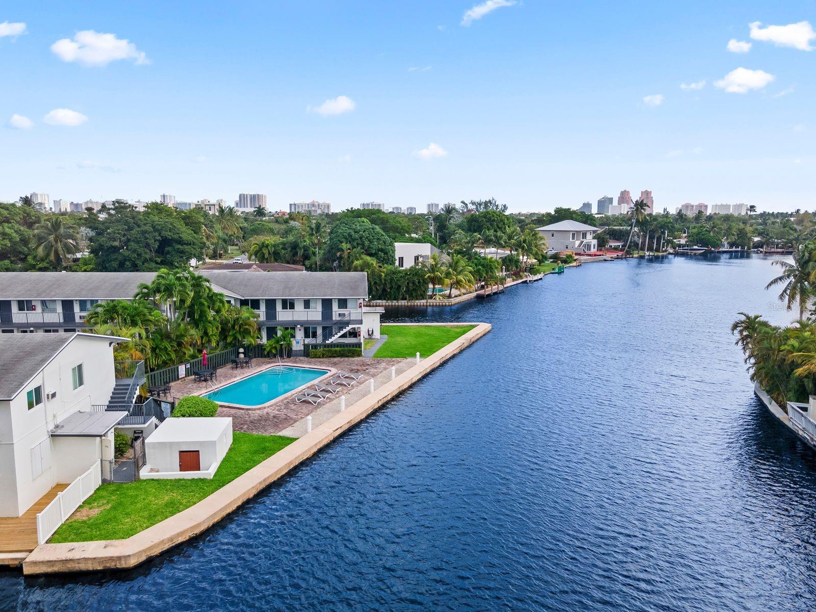 En Renta 1818 E OAKLAND PARK BLVD #83, OAKLAND PARK, FL 33306