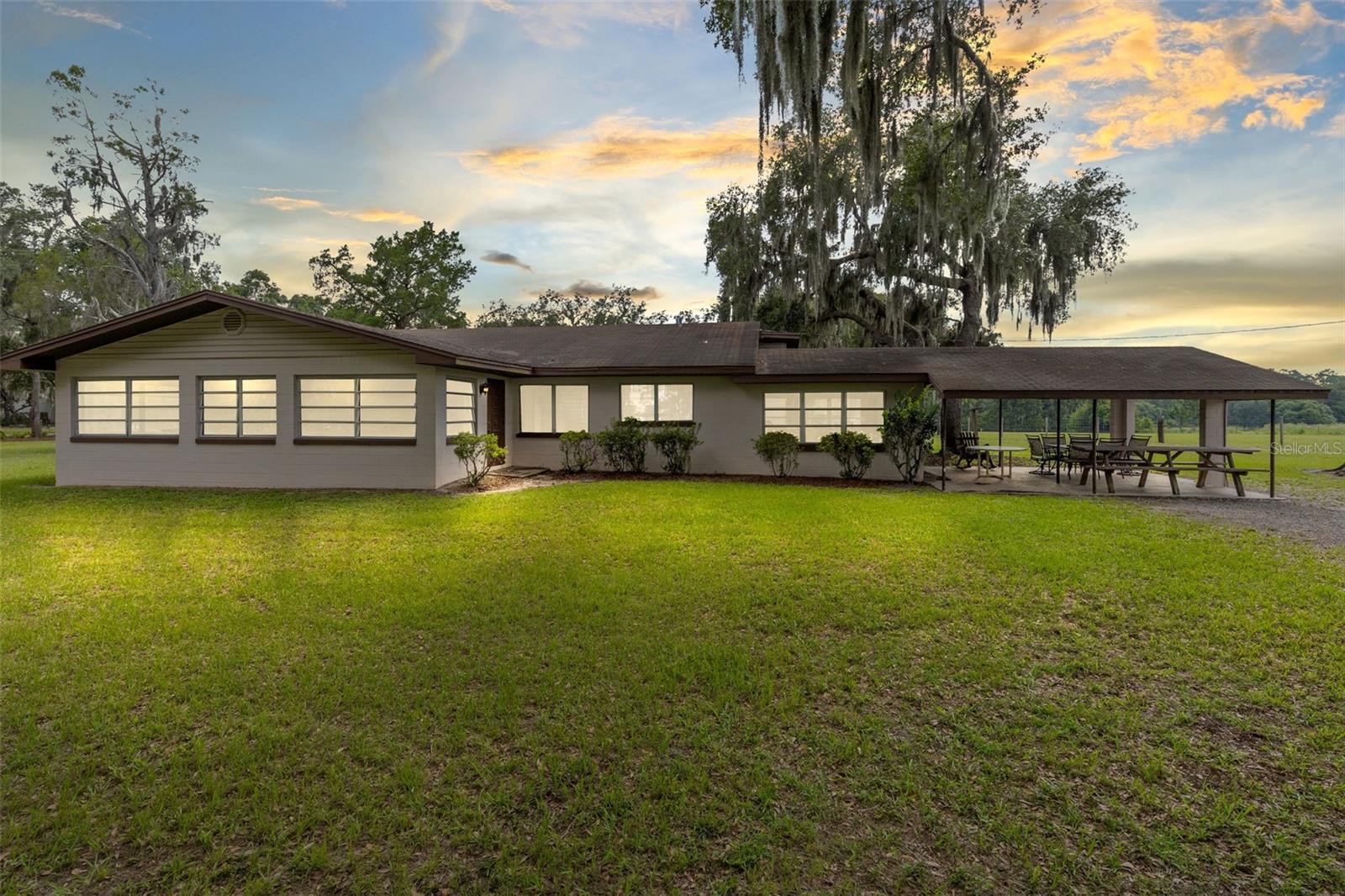 En Venta 950 S NARCOOSSEE RD, ST CLOUD, FL 34771