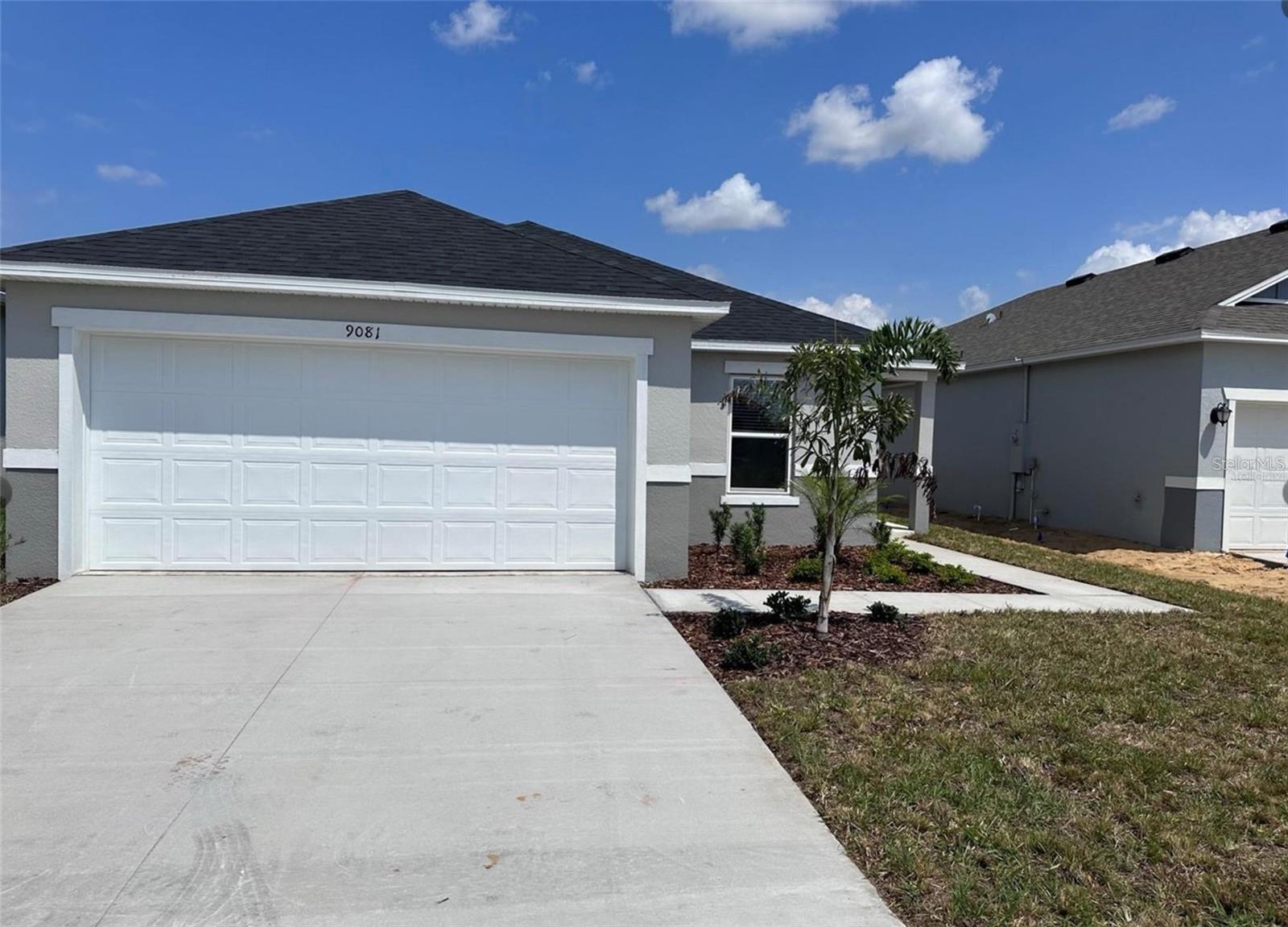 Foto de propiedad en 9081 OSCRAFT DR DAVENPORT con MLS# S5121549