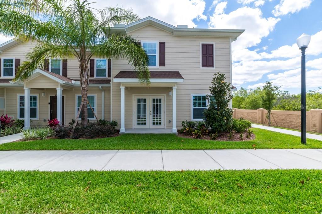 Foto de propiedad en 8981 SHINE DR KISSIMMEE con MLS# S5124447