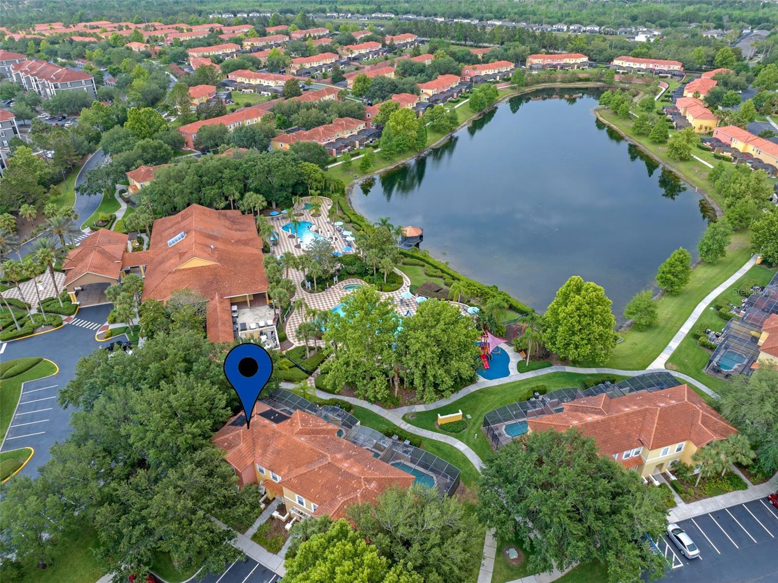 Foto de propiedad en 3015 YELLOW LANTANA LN KISSIMMEE con MLS# S5126724