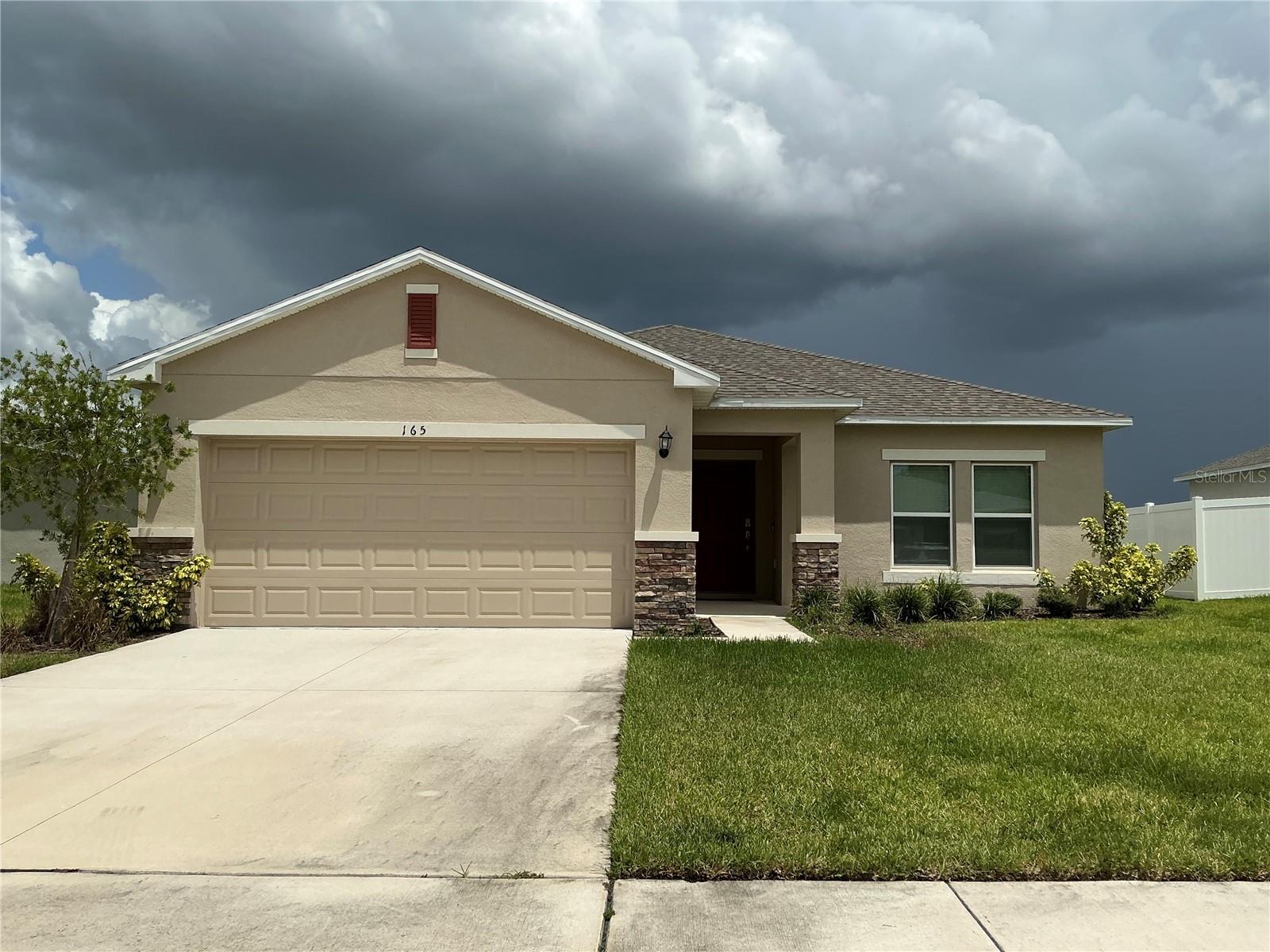 Foto de propiedad en 165 CITRINE LOOP KISSIMMEE con MLS# S5126819