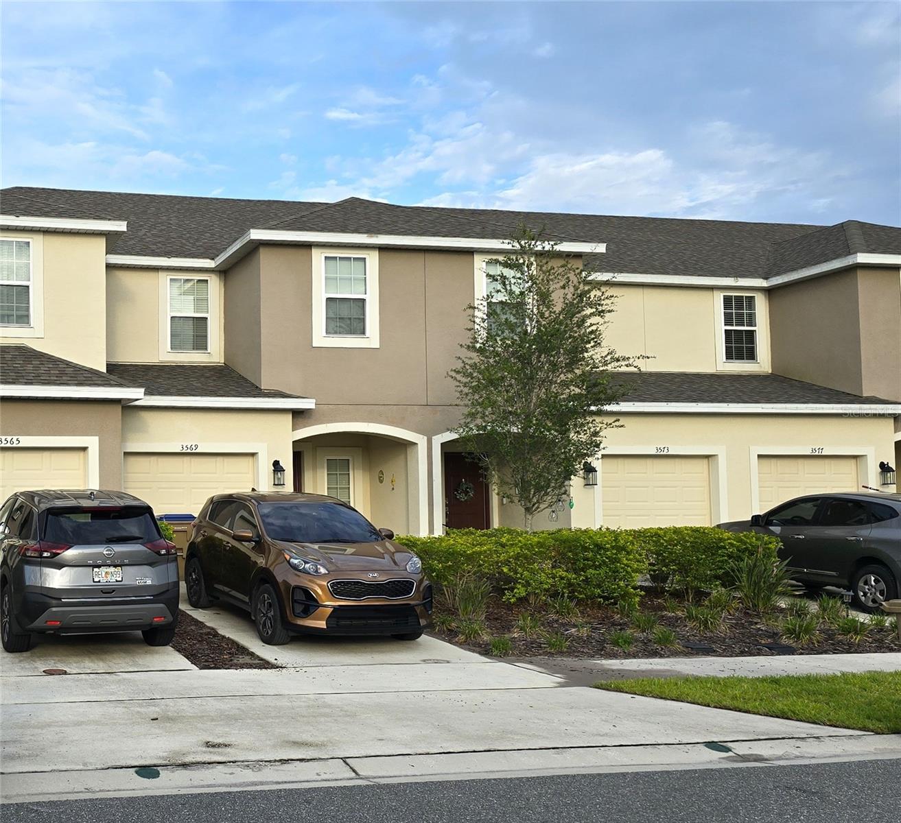 Foto de propiedad en 3609 ANIBAL ST KISSIMMEE con MLS# S5131521