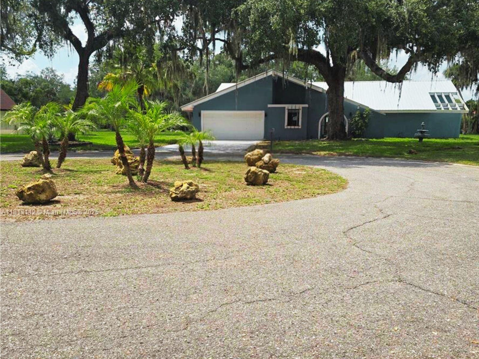 Foto de propiedad en 4508 FIRE CT LABELLE con MLS# S5131847